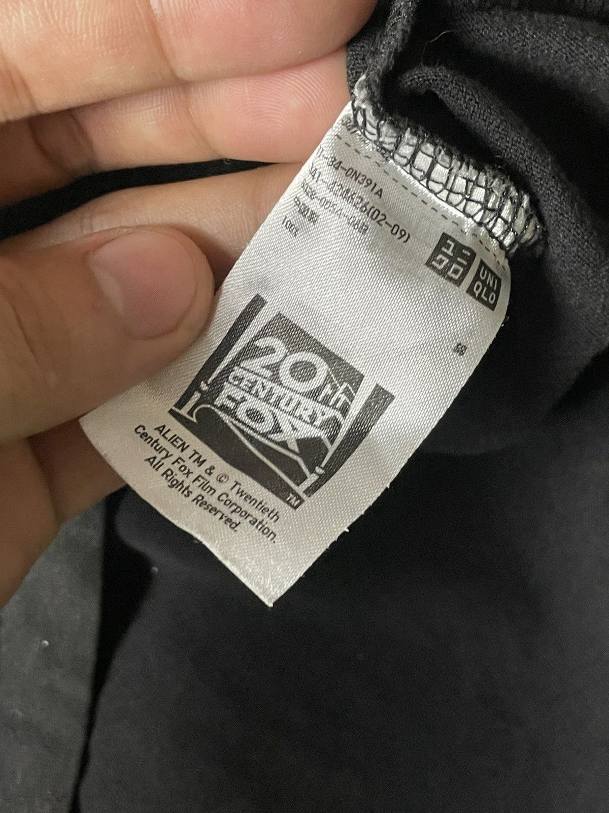 Japanese Brand × Uniqlo × Vintage UNIQLO Collab 20th Century Fox T-shirt (72) Size US XXS / EU 40 - 8 Thumbnail