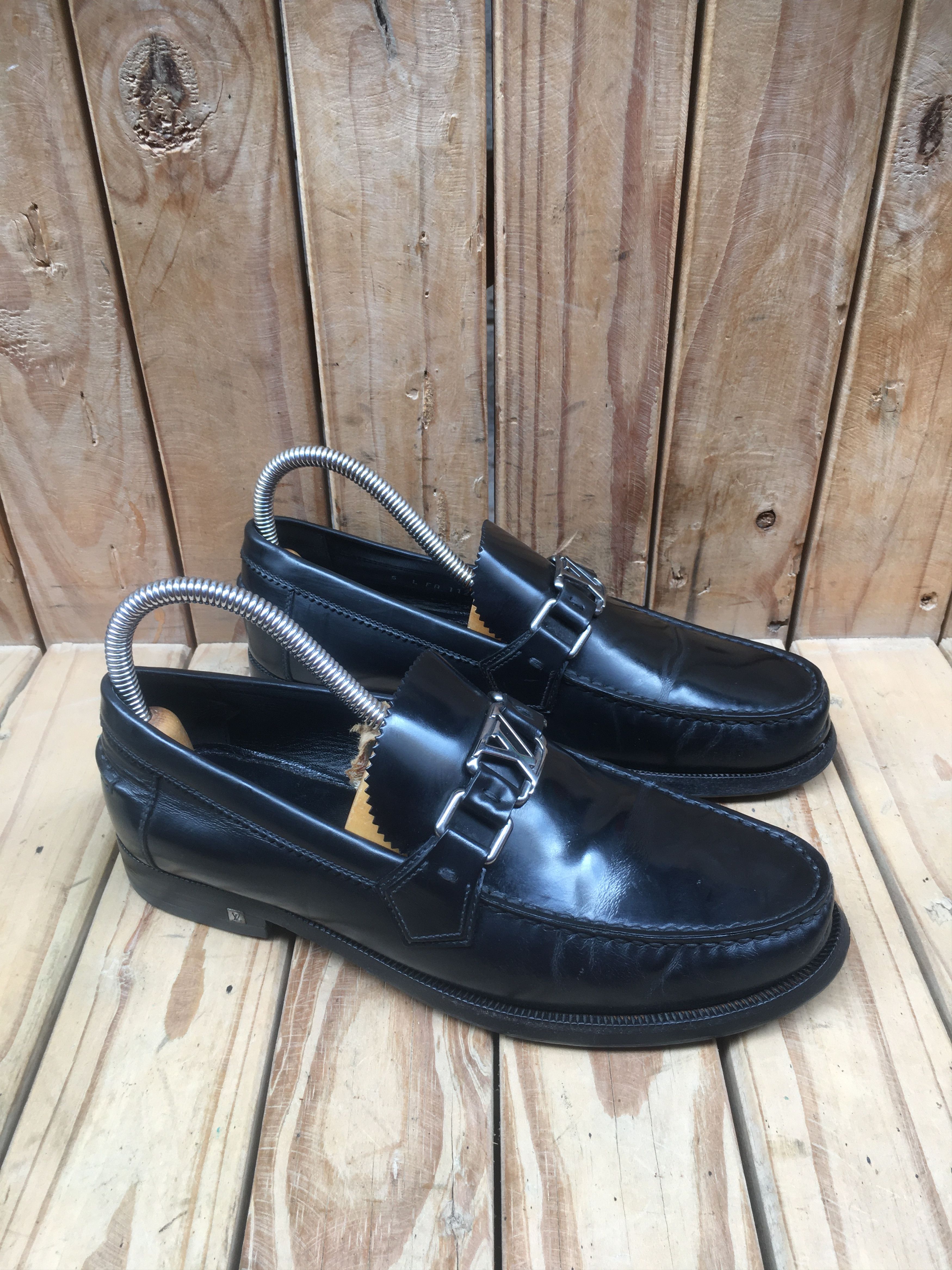 Louis Vuitton Louis Vuitton Classic Moccasins Leather Loafers Size uk 5 L Size US 6 / EU 39 - 7 Thumbnail