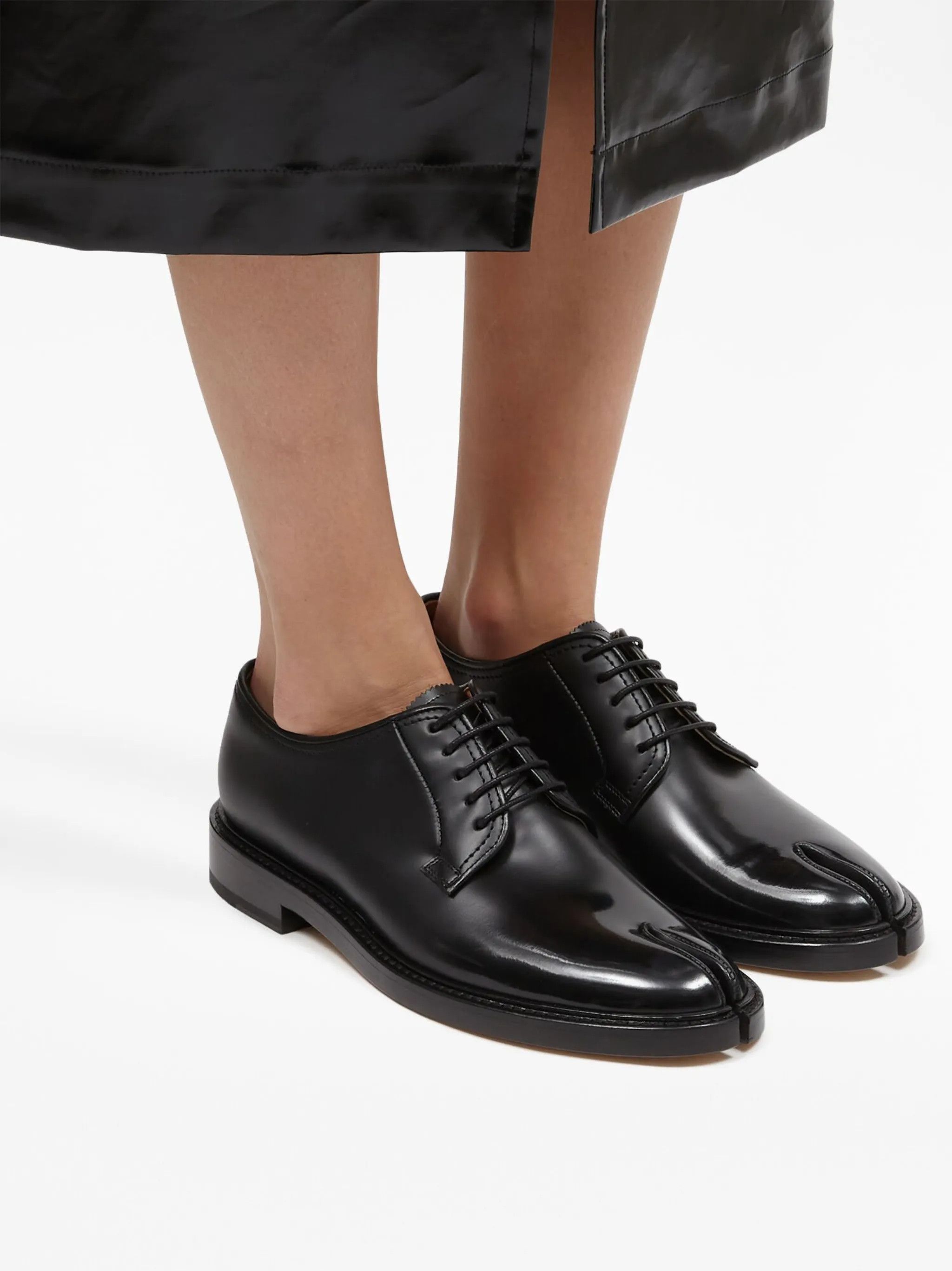Maison Margiela o1bcso1str0226 Tabi Lace-up Derby Shoes in Black Size US 10 / IT 40 - 6 Thumbnail