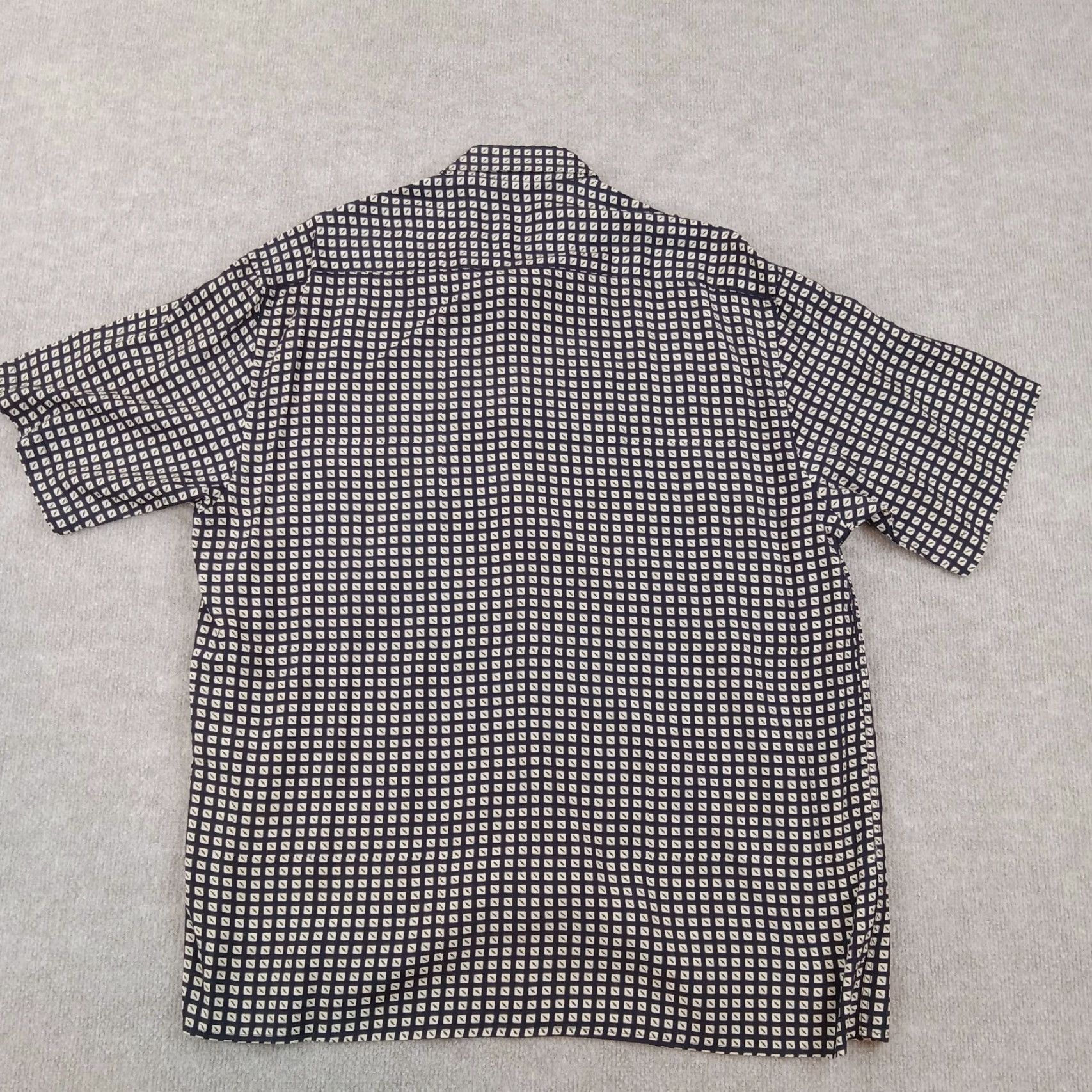 Vintage Riscatto Mens Shirt Large Black White Short Sleeve Button Up Pocket Casual Mens Regular, Button-Down Collar, Geometric Pattern, All Seasons, Workwear Size US L / EU 52-54 / 3 - 7 Thumbnail
