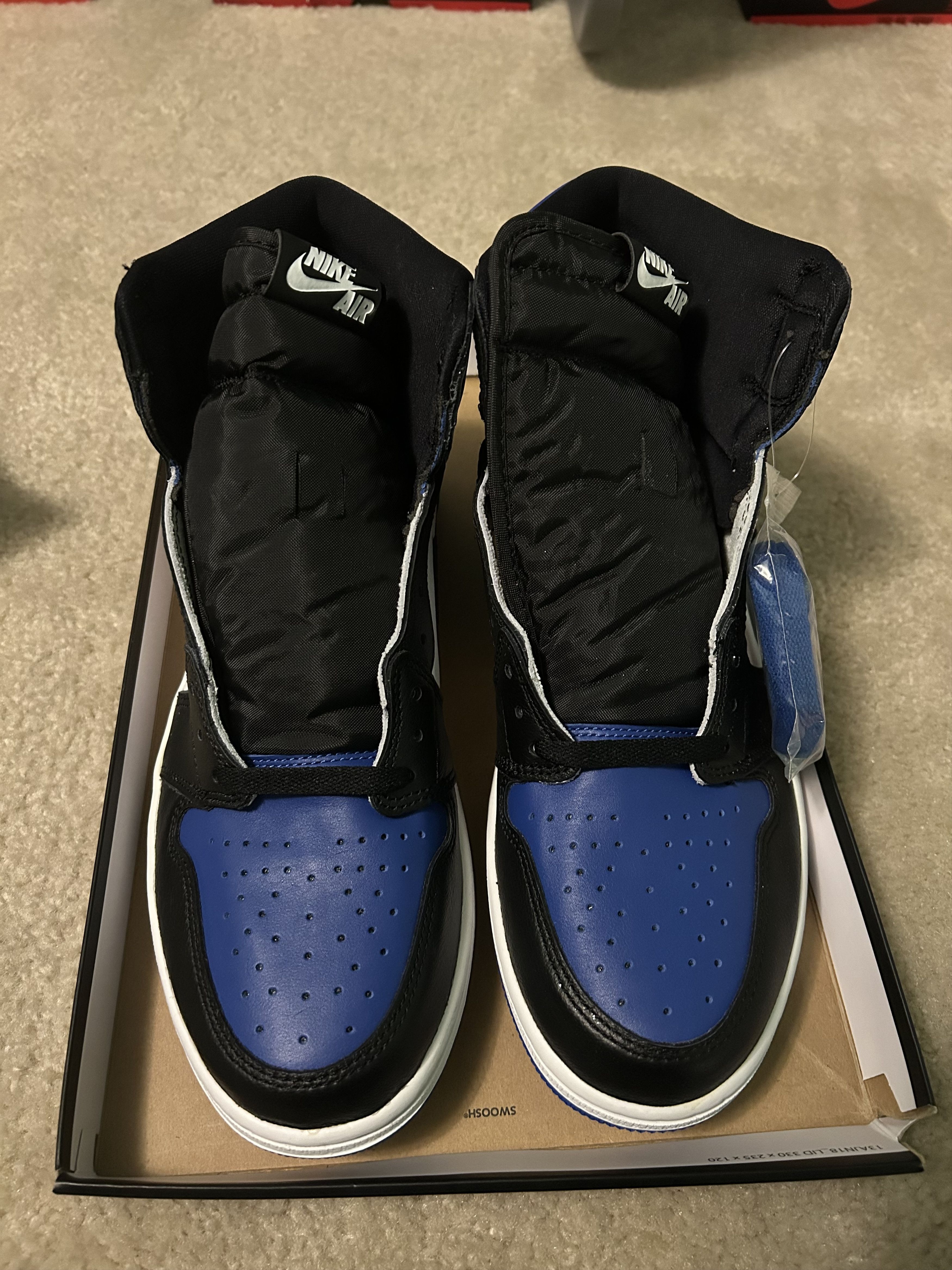 Jordan Brand Air Jordan 1 Retro High OG "Royal Toe" – Deadstock Size US 11 / EU 44 - 1 Thumbnail