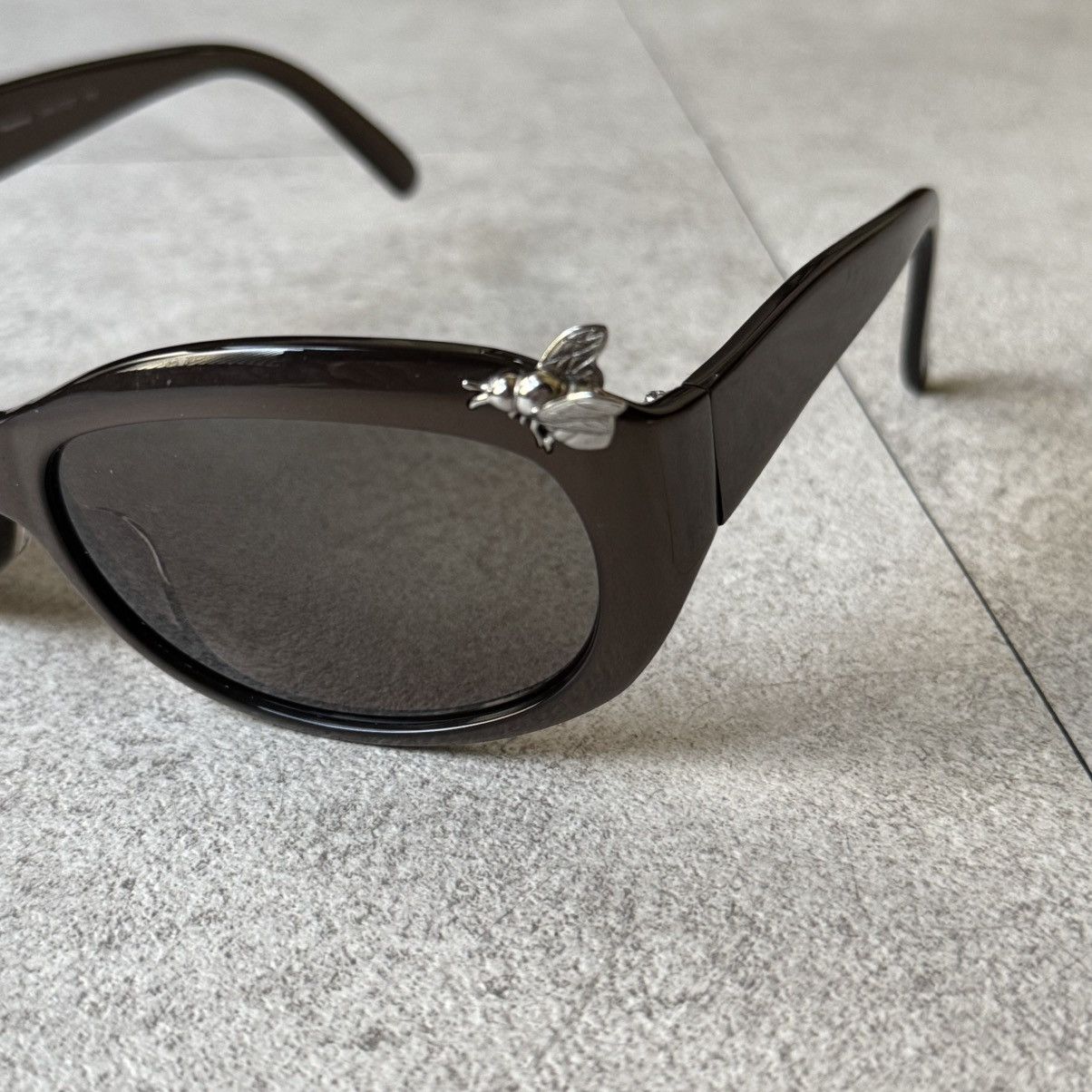 Vivienne Westwood Vivienne Westwood VW-7727 Bee Orb Sunglasses Size ONE SIZE - 2 Thumbnail