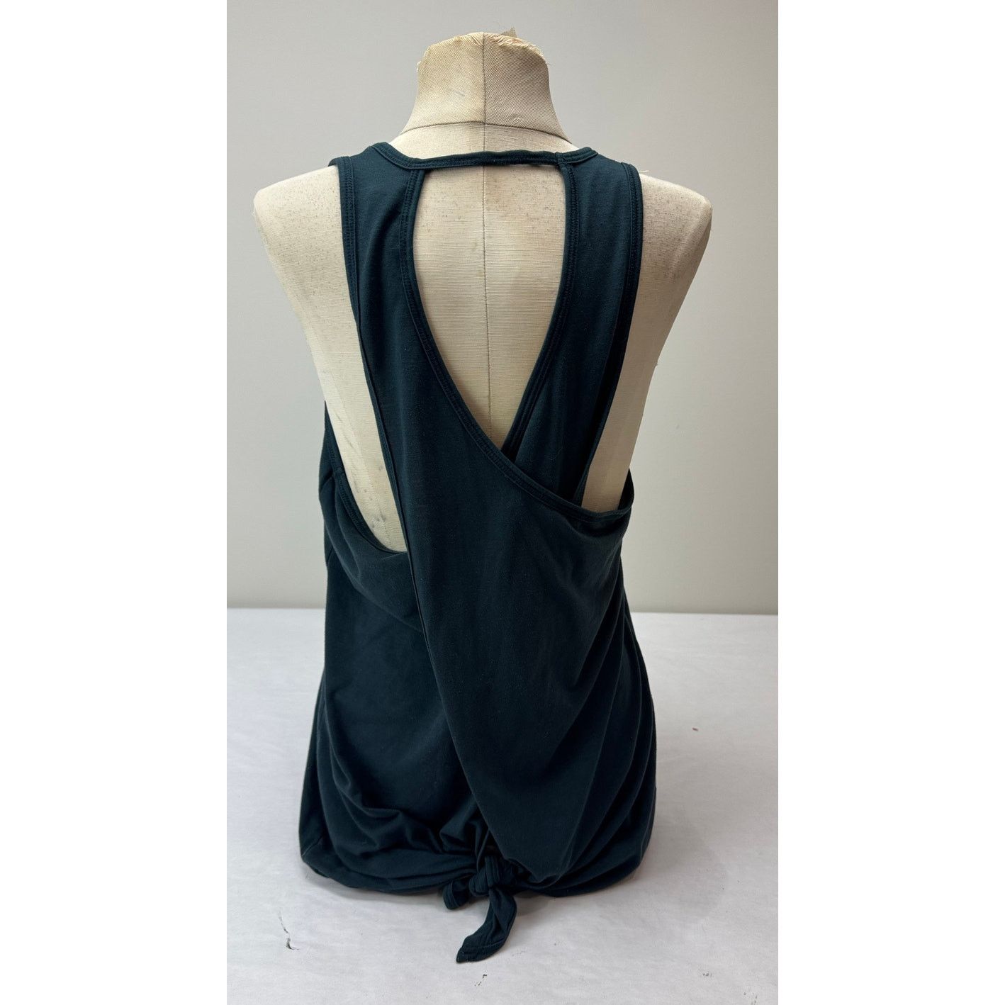 Athleta Athleta Tank Top Soft Racerback Open-Back Design Green Small Size S / US 4 / IT 40 - 1 Thumbnail