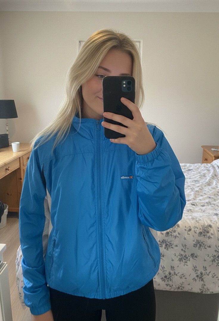 Ellesse RARE VINTAGE Ellesse Windbreaker – (ca. 80er/90er) – Größe L Size US L / EU 52-54 / 3 - 1 Thumbnail