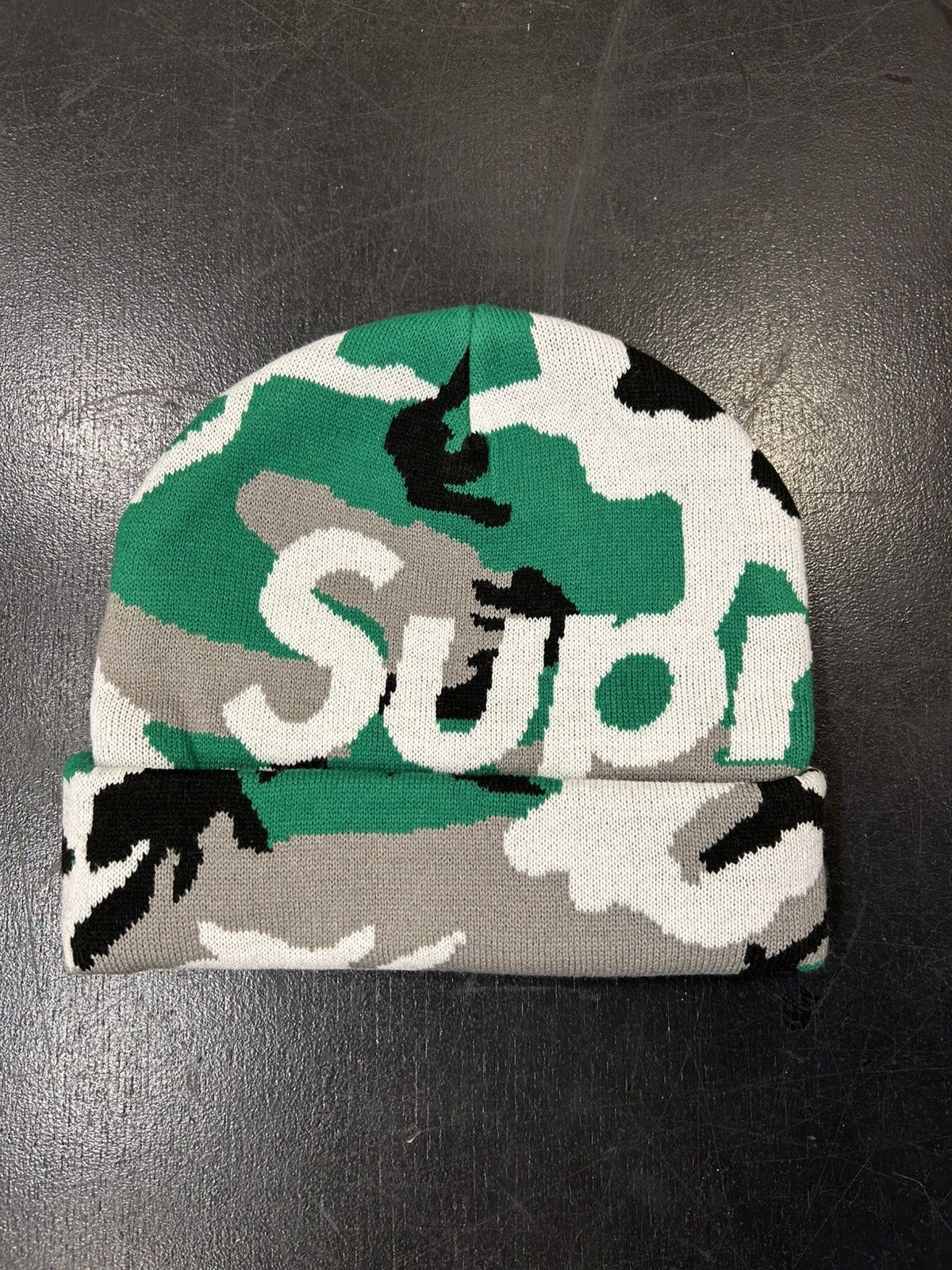 Supreme Supreme Camo Logo Beanie Size ONE SIZE - 1 Thumbnail