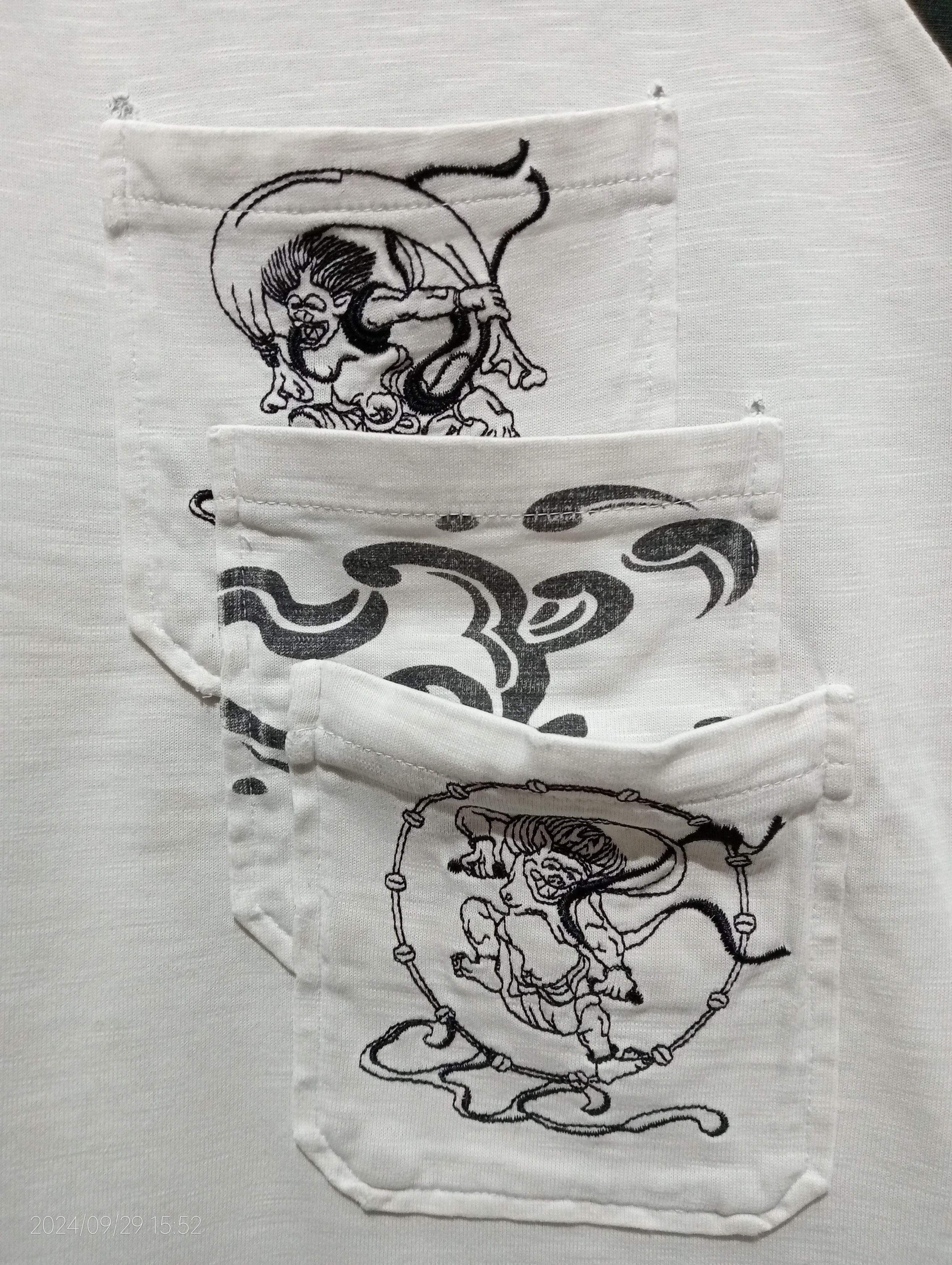 Japanese Brand Vintage Karakuri Distressed Embroidery Sukajan L/S Tshirt Size US M / EU 48-50 / 2 - 2 Thumbnail