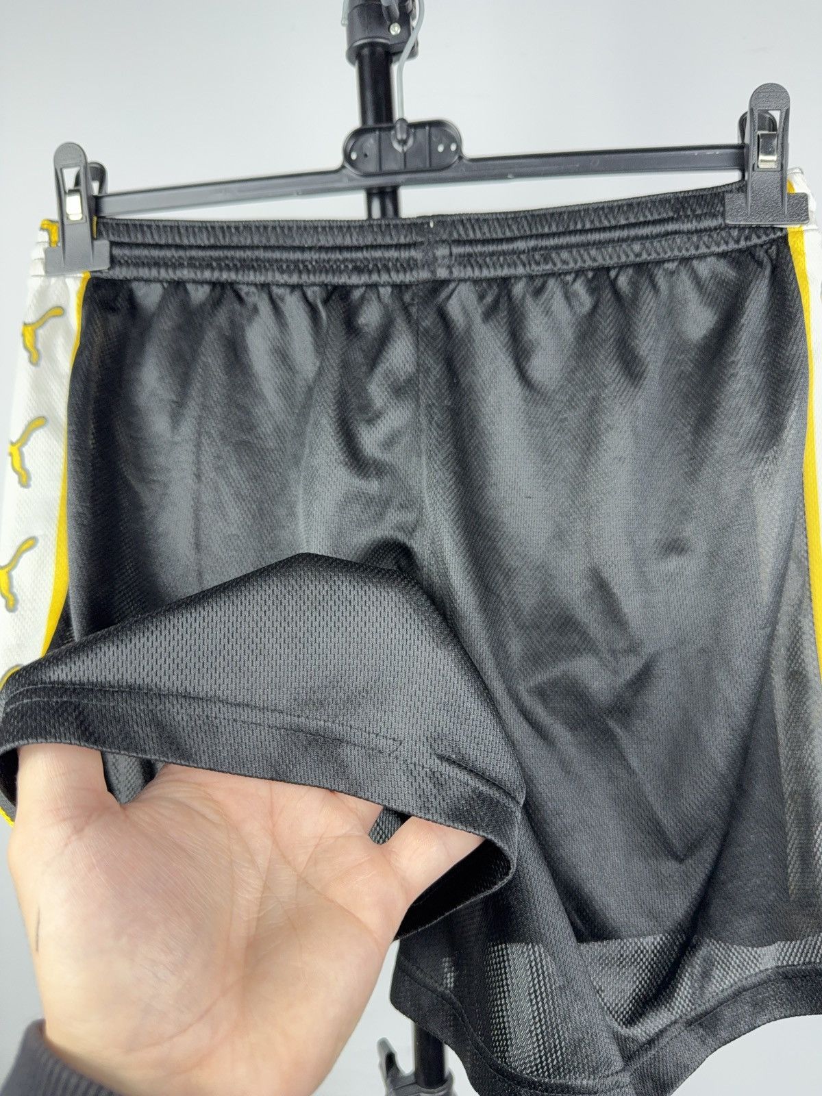 Puma Retro 90s Vintage Puma Logo Tape Black Mesh Shorts S size Size US 30 / EU 46 - 10 Thumbnail