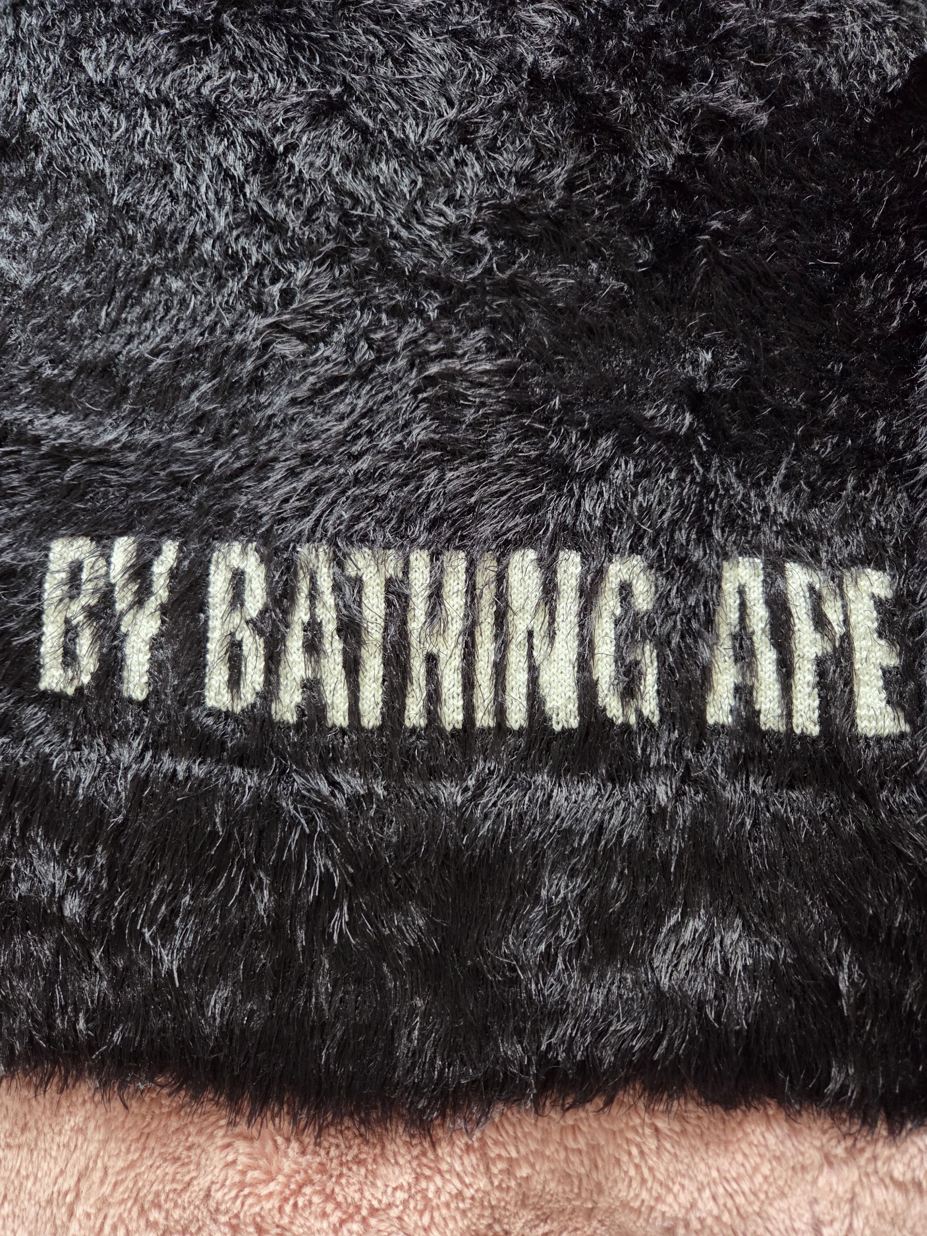 Bape A bathing ape Bape Furry shaggy sweater Large Size US L / EU 52-54 / 3 - 11 Thumbnail