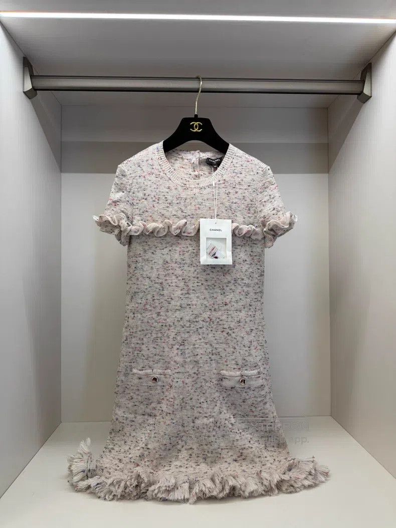 Chanel 25a Hangzhou series lotus button wool dress