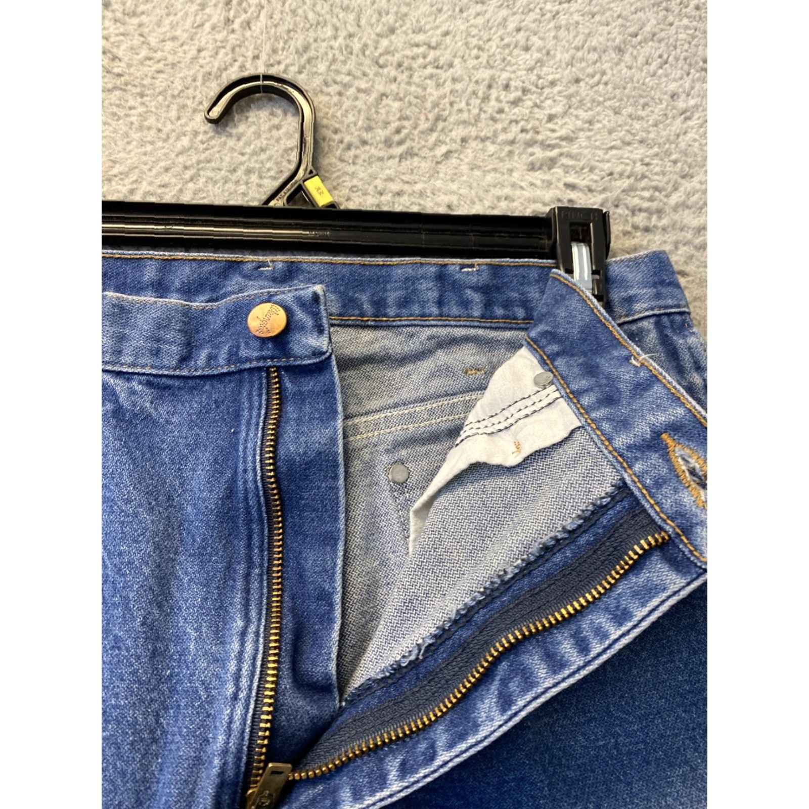 Wrangler VINTAGE Wrangler Jeans Work Pants Blue 32 x 32 Heavy Duty Straight Fit Outdoors Mens Size US 32 / EU 48 - 3 Thumbnail