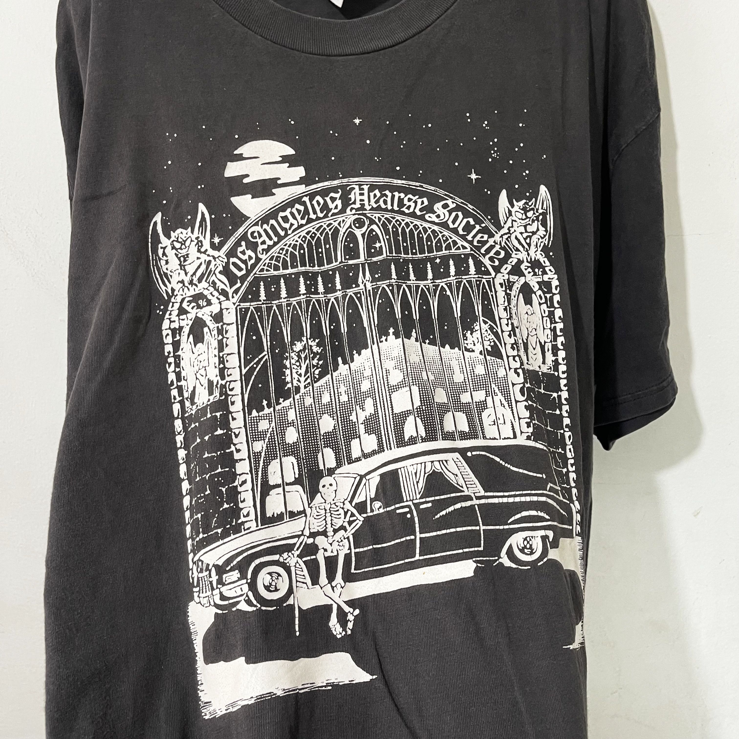 Vintage Vintage 90s Gothic Hearse T-Shirt Size US XL / EU 56 / 4 - 2 Thumbnail