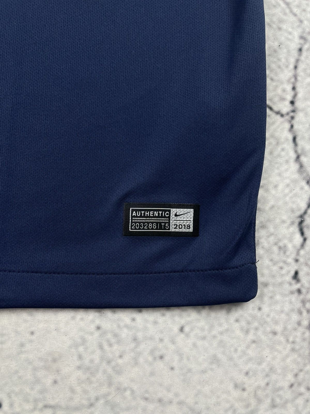 Nike Nike XL 2018 Slovakia Home Jersey Navy Original Football Size US XL / EU 56 / 4 - 9 Thumbnail