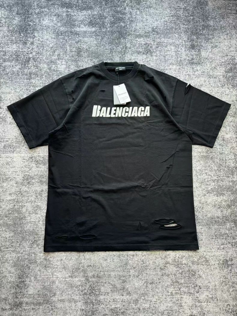 Balenciaga Balenciaga Black big destroyed short sleeve Size US XS / EU 42 / 0 - 1 Thumbnail