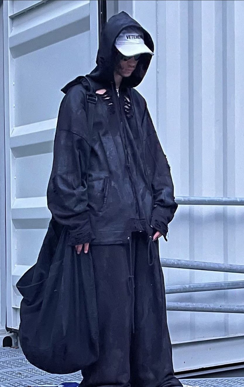 Concept noting AB INFERNO DESTROYED BLACK ZIPPER HOODIE