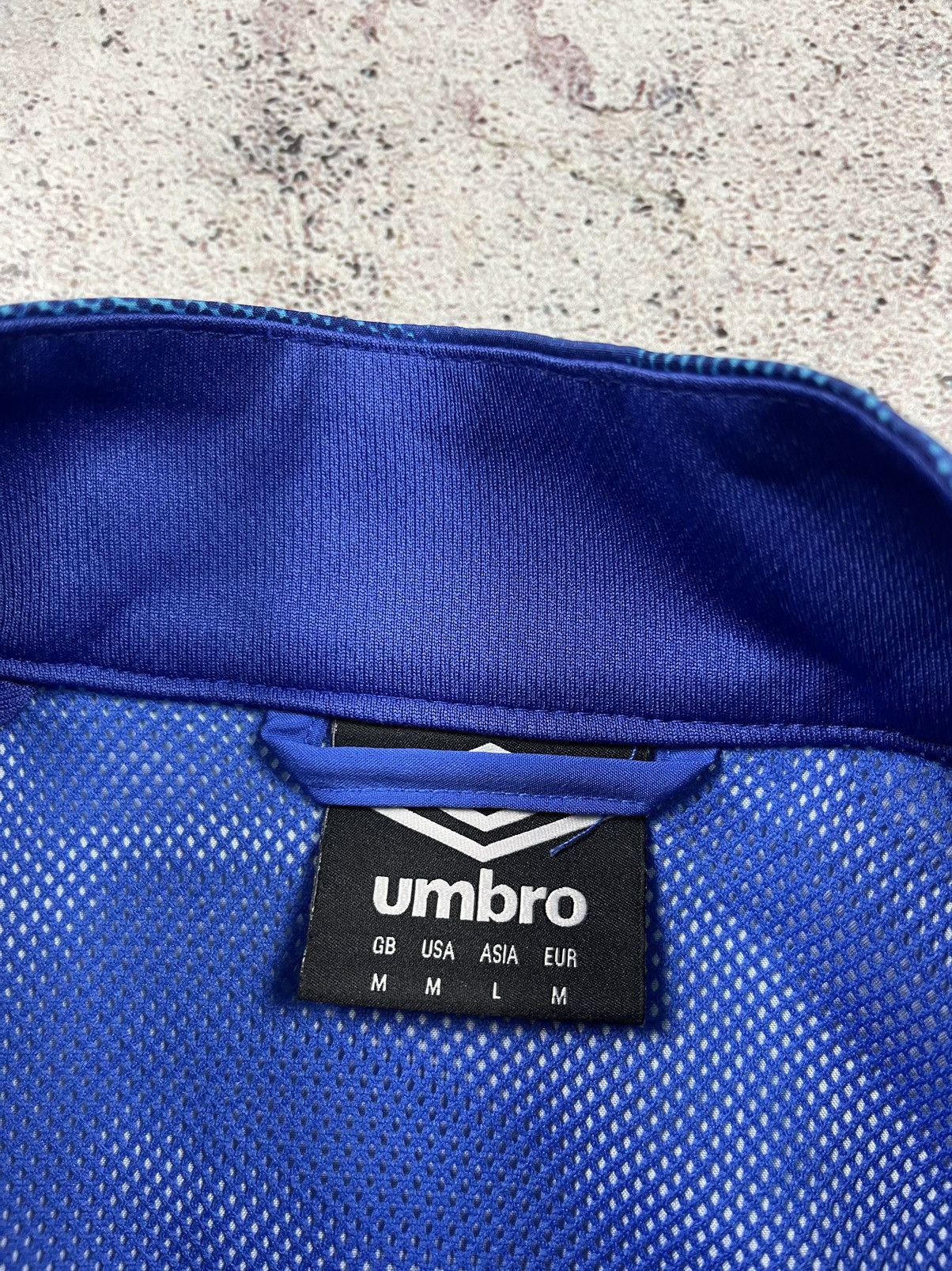 Umbro Umbro Ipswich Towm Football Jacket Training Soccer size M Size US M / EU 48-50 / 2 - 6 Thumbnail