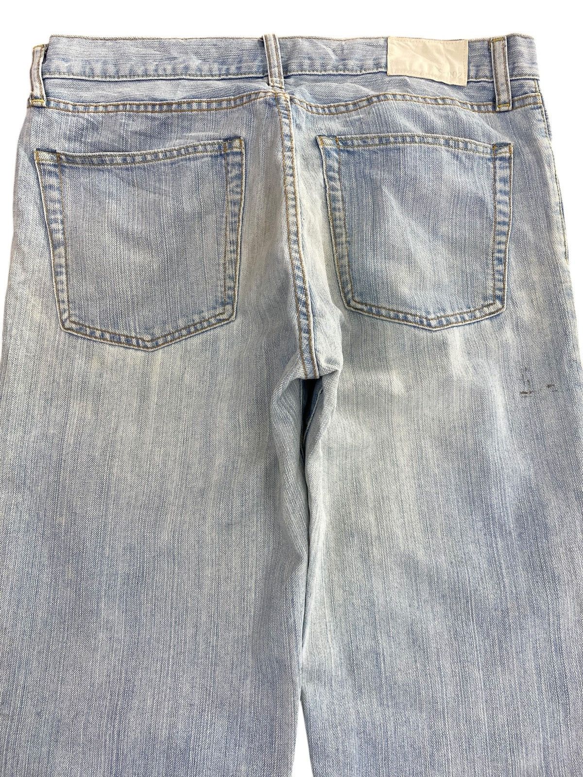 Uniqlo Uniqlo Faded Wash Style Straight Leg Jeans Size US 34 / EU 50 - 4 Thumbnail