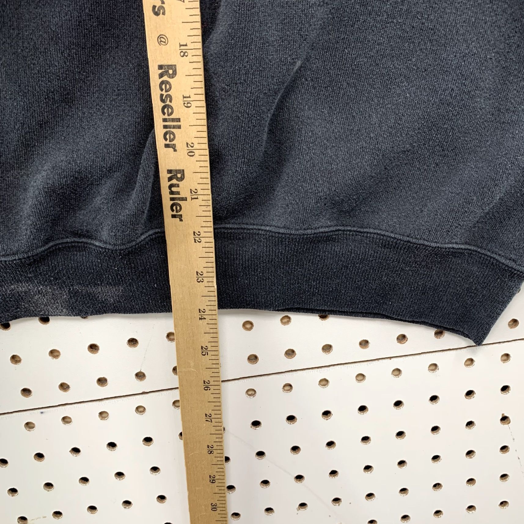 Hard Rock Cafe VINTAGE 90s Hard Rock Cafe Sweatshirt Black XL Distressed Graphic Print Mens Size US XL / EU 56 / 4 - 6 Thumbnail