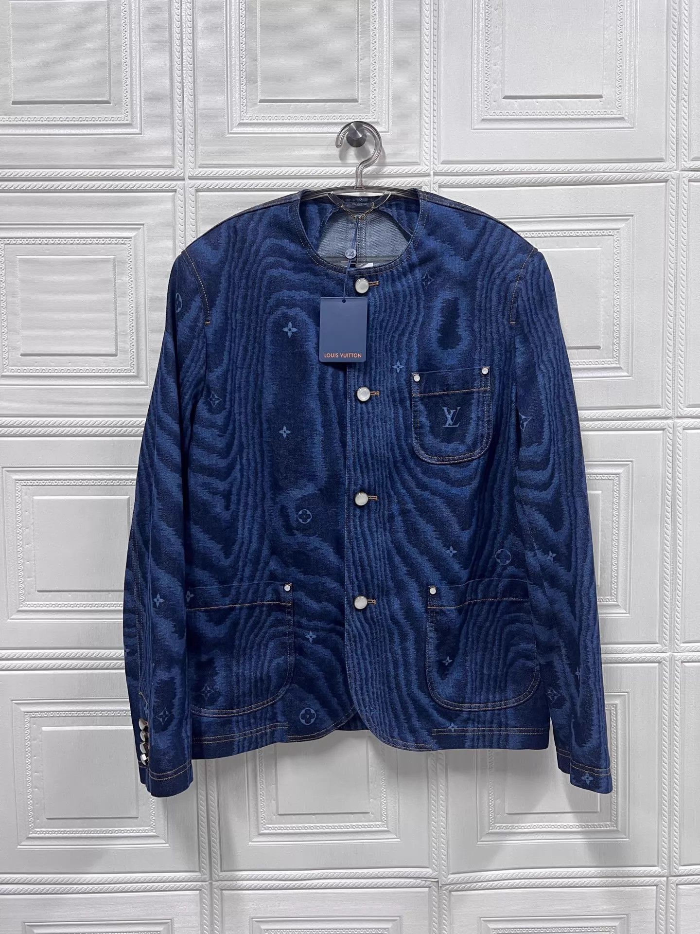 Louis Vuitton LV FW25 Collarless Denim Rivet Logo Print Jacket Size US L / EU 52-54 / 3 - 1 Thumbnail