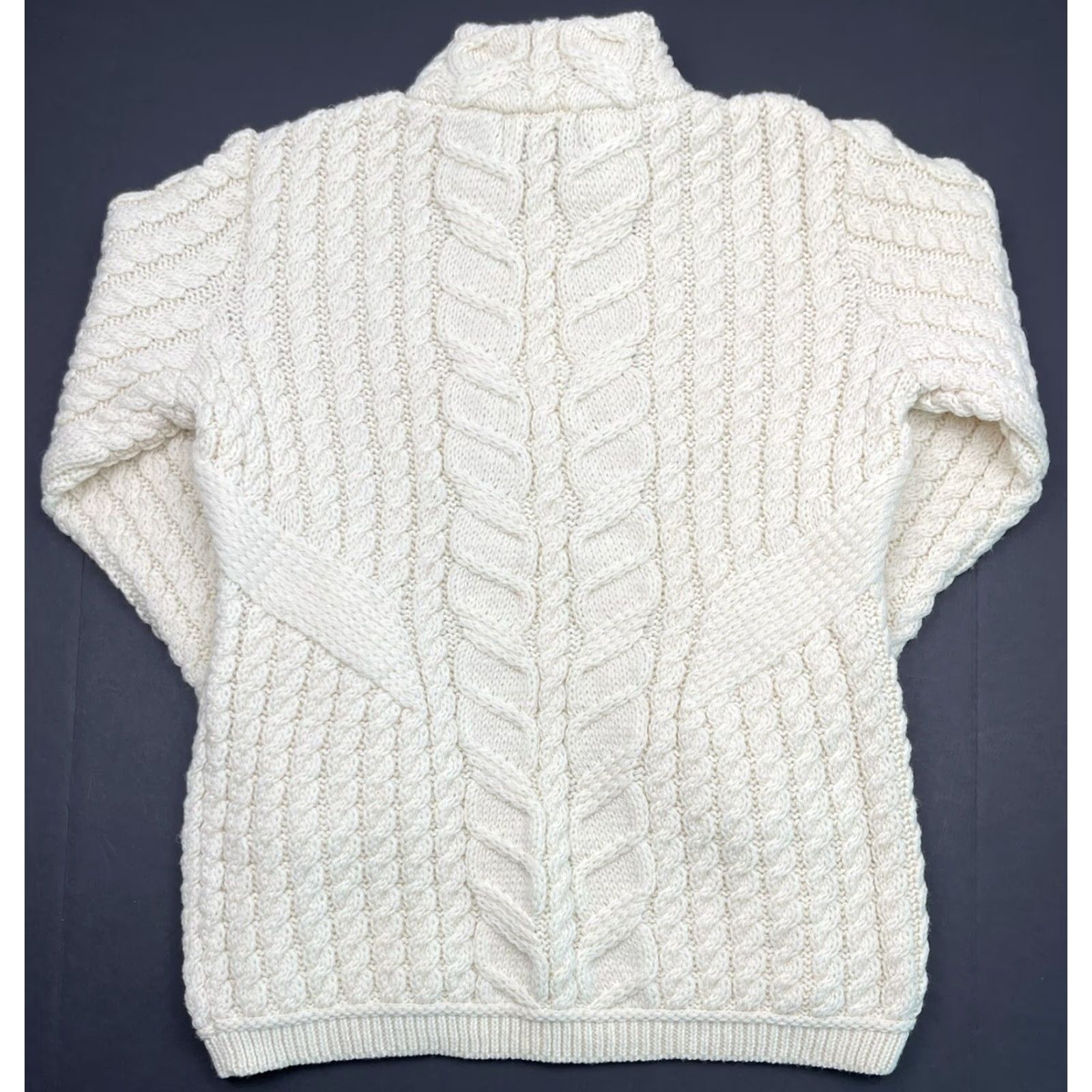 Vintage VINTAGE Aran Crafts Merino Wool Cable Knit Cardigan Sweater Womens M Ivory Size M / US 6-8 / IT 42-44 - 3 Thumbnail