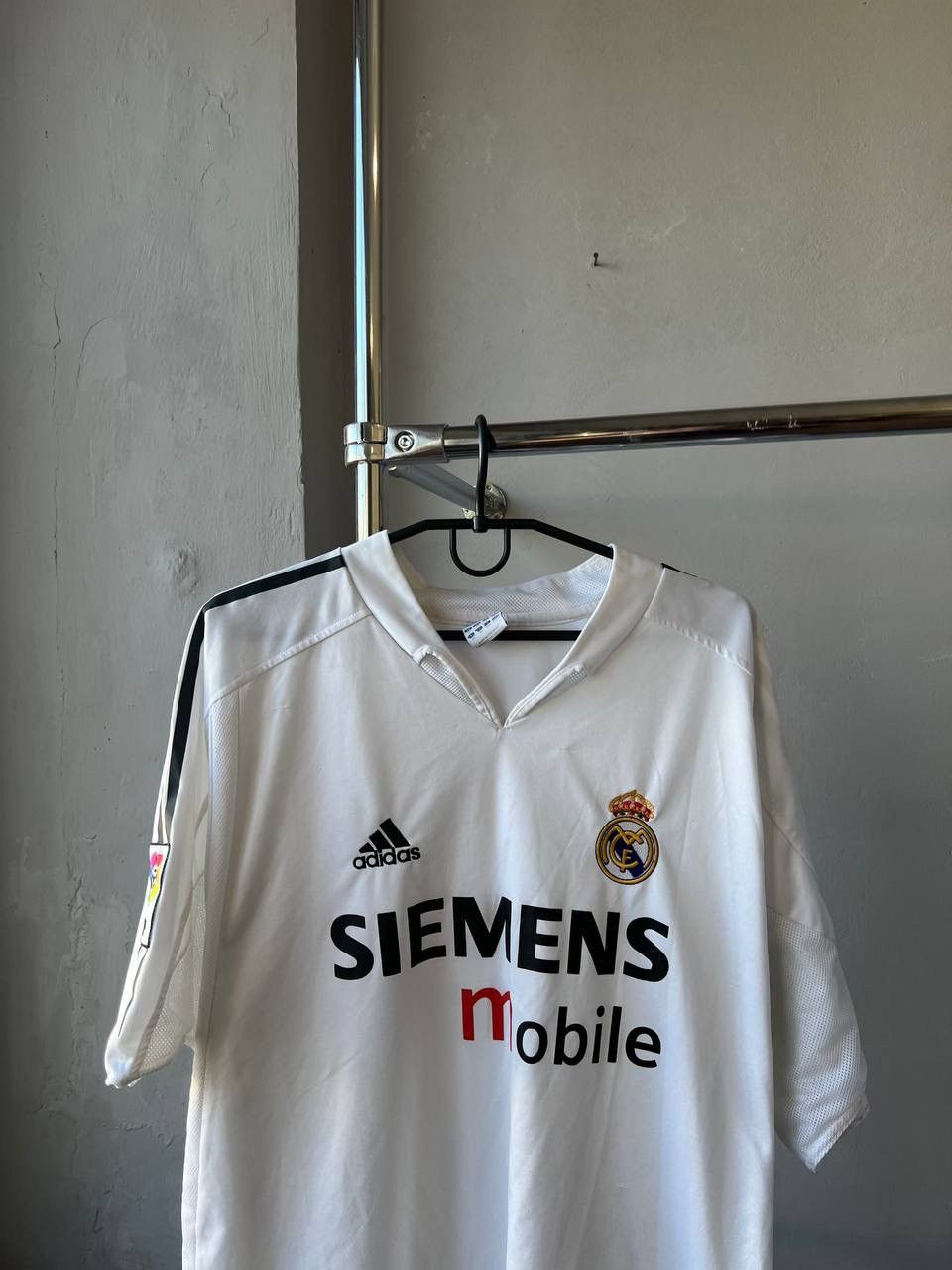 Vintage 2004/05 REAL MADRID HOME RARE SOCCER JERSEY SHIRT ADIDAS Size US XL / EU 56 / 4 - 3 Thumbnail