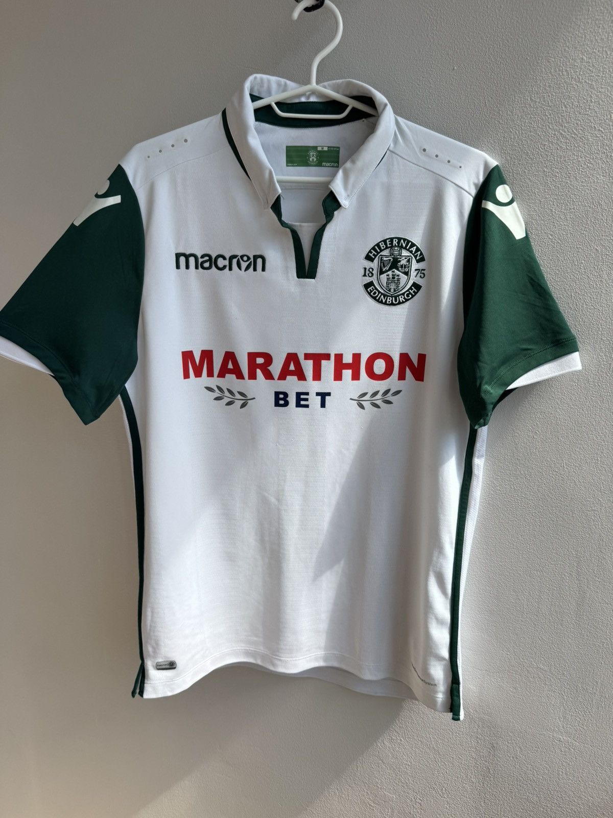 Macron Hibernian Edinburgh 2018 2019 Soccer Jersey Football Shirt Size US M / EU 48-50 / 2 - 3 Thumbnail