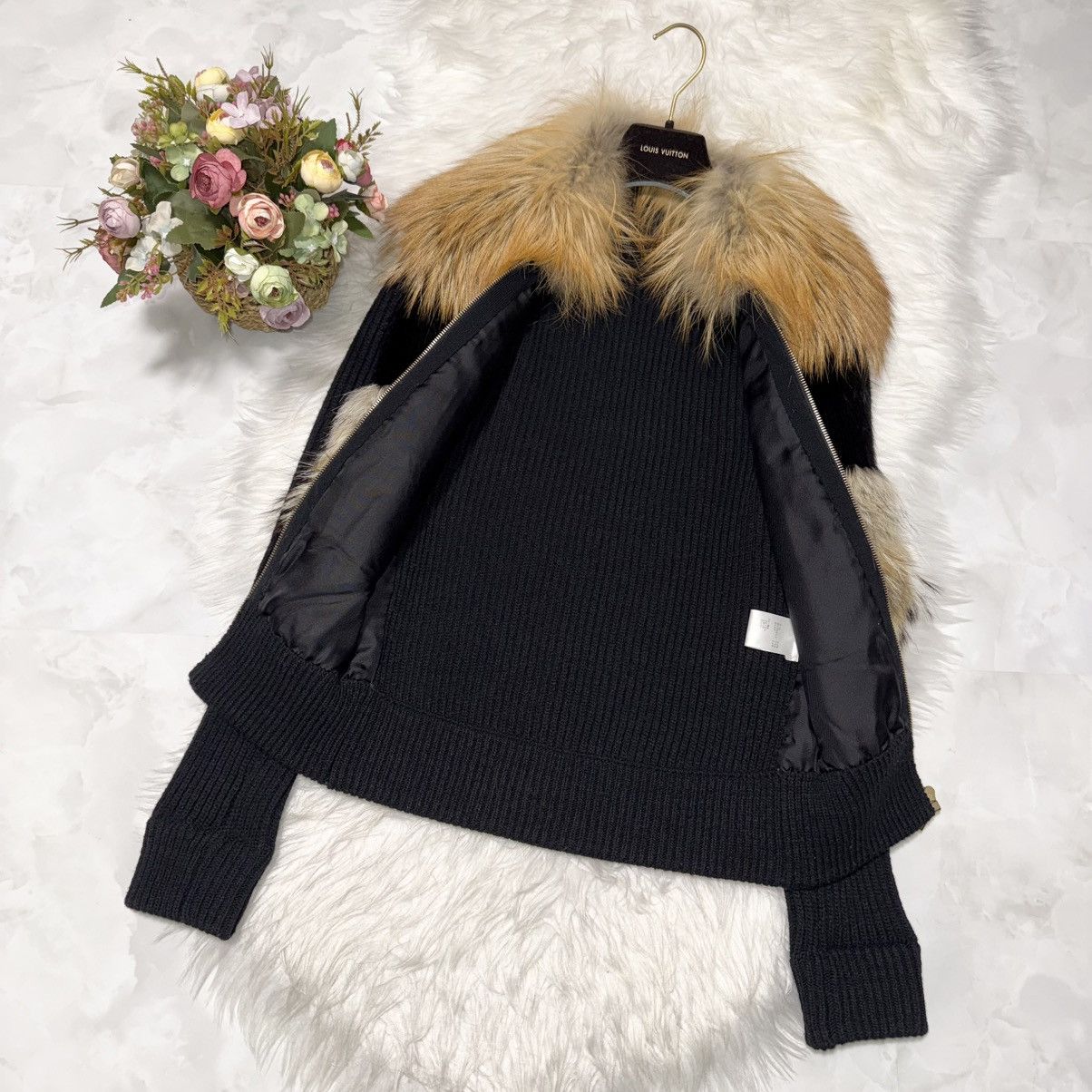 Louis Vuitton Authentic Louis Vuitton Fox/Coyote/Beaver Knit Fur Jacket S Size S / US 4 / IT 40 - 11 Thumbnail