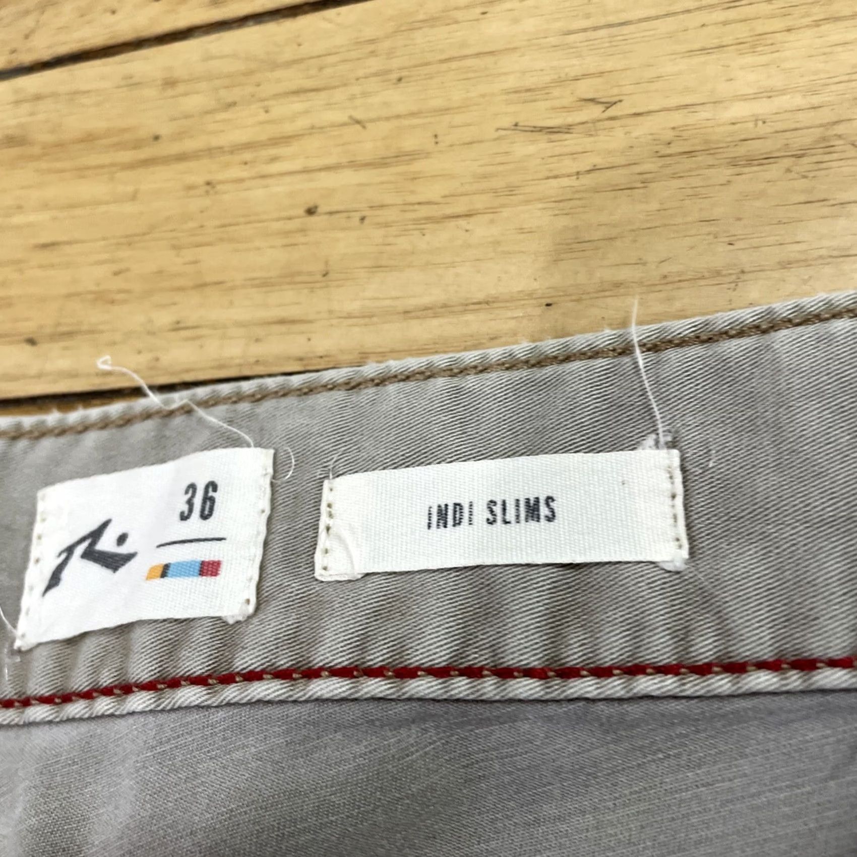 Rusty RUSTY Indi Slim Pants Men 36x32 Khaki Summer Lightweight 36W 32L Beige Slim Straight 90s Preppy Casual Workwear - Size US 36 / EU 52 - 5 Thumbnail