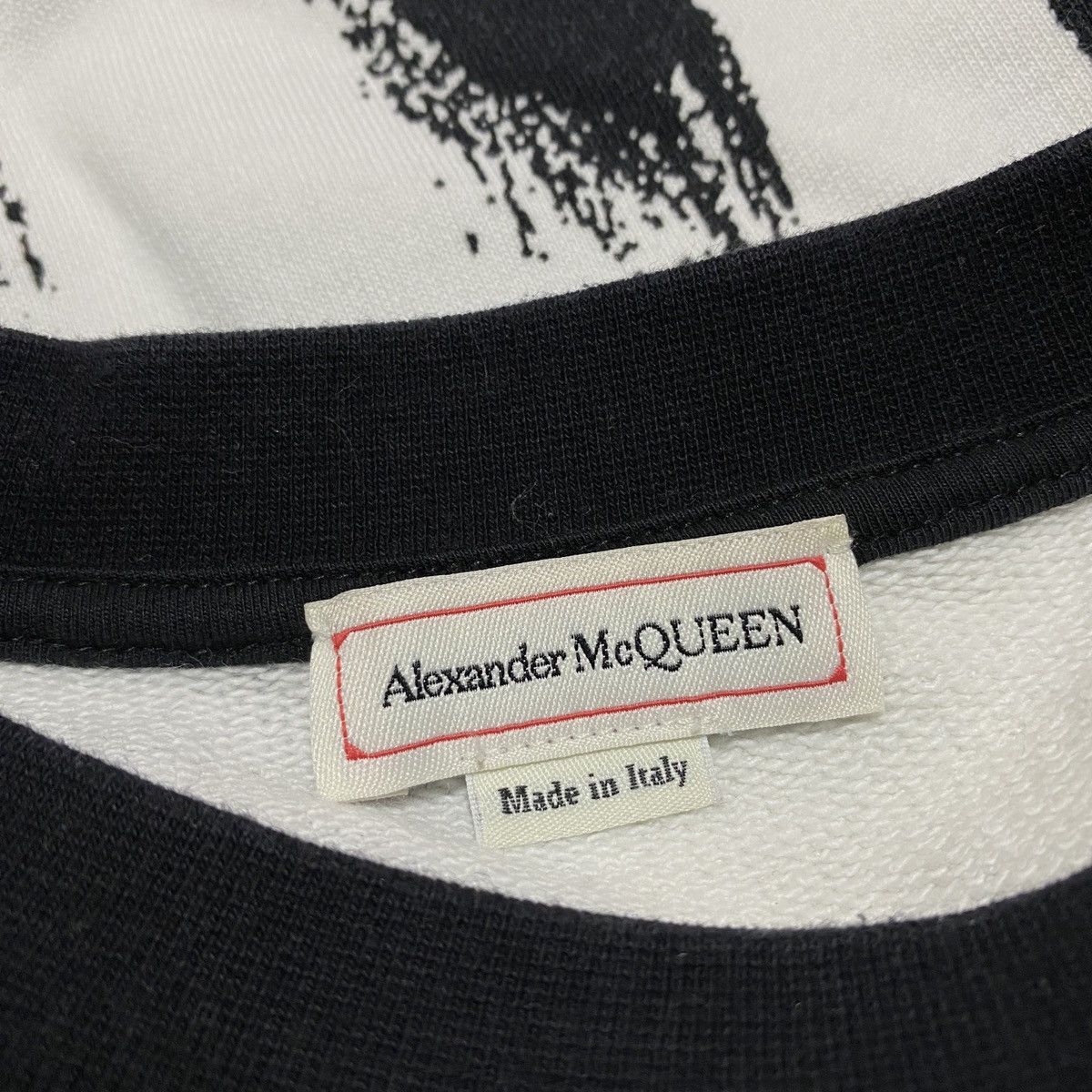 Alexander McQueen Graffiti Logo Print Sweatshirt Size US XXS / EU 40 - 9 Thumbnail