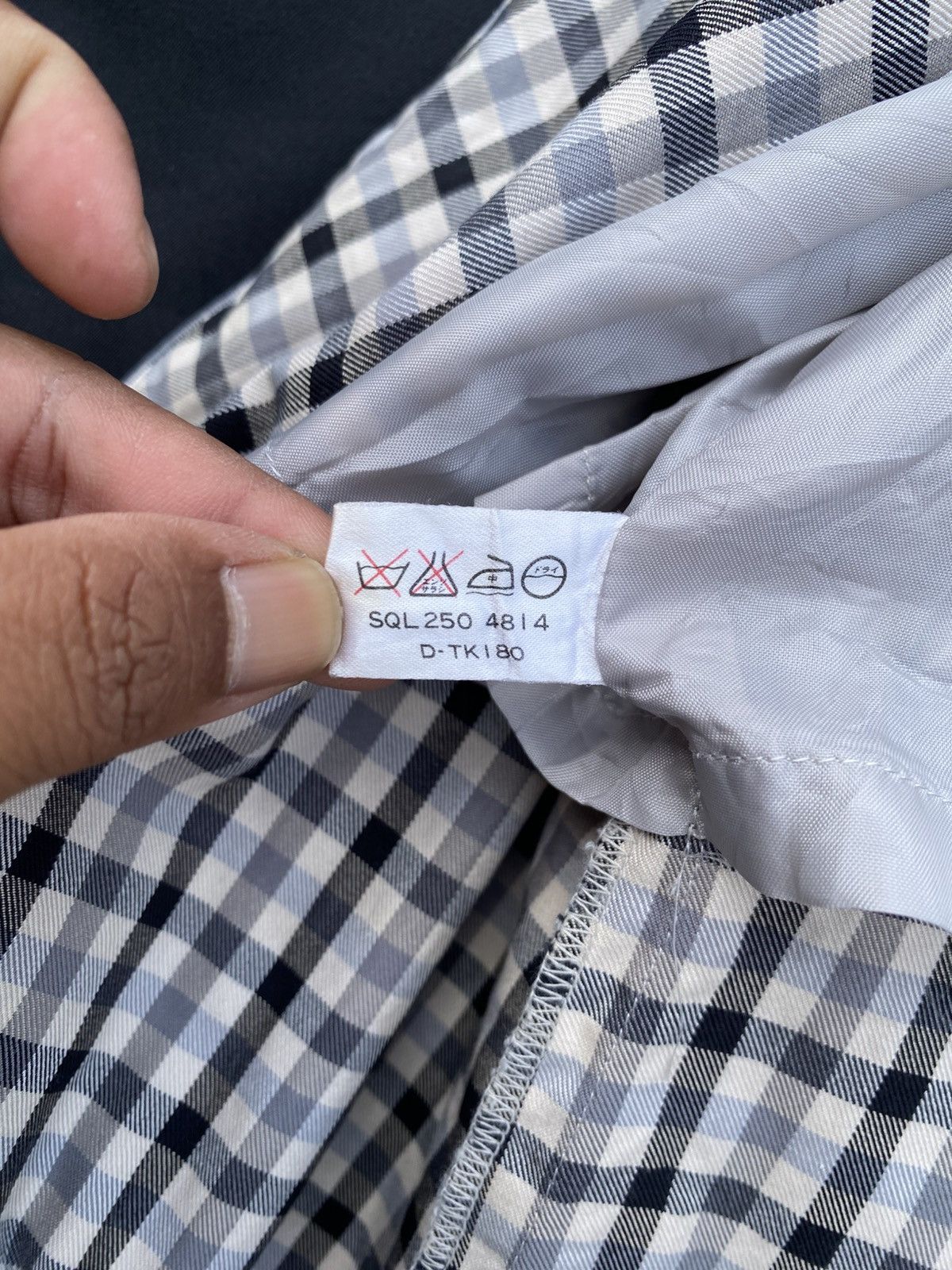 Burberry Vintage Burberry Checkered Long Coat Size US L / EU 52-54 / 3 - 14 Thumbnail