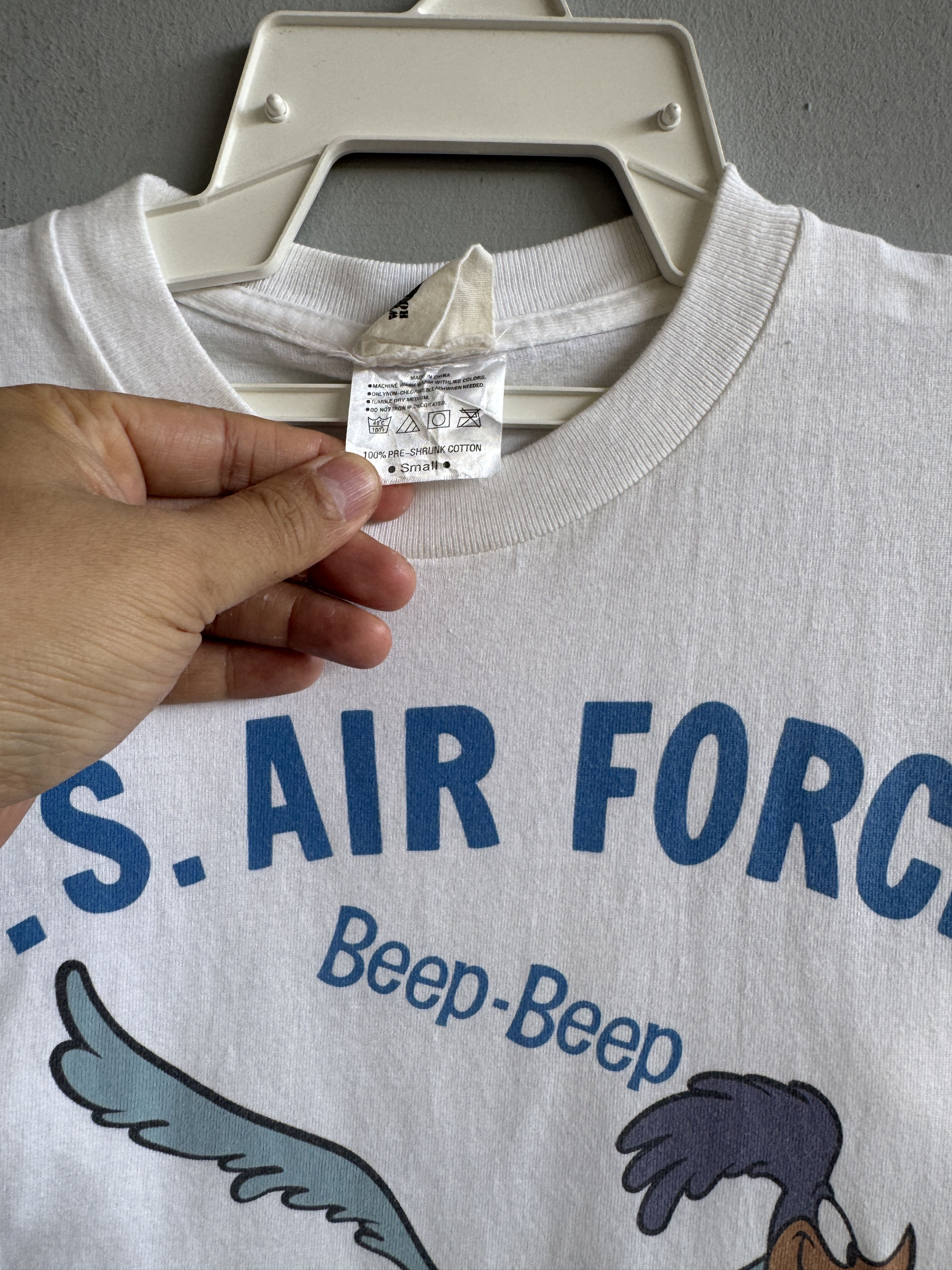 Disney U.S. Air Force Beep-Beep Road Runner T-Shirt Size US S / EU 44-46 / 1 - 3 Thumbnail