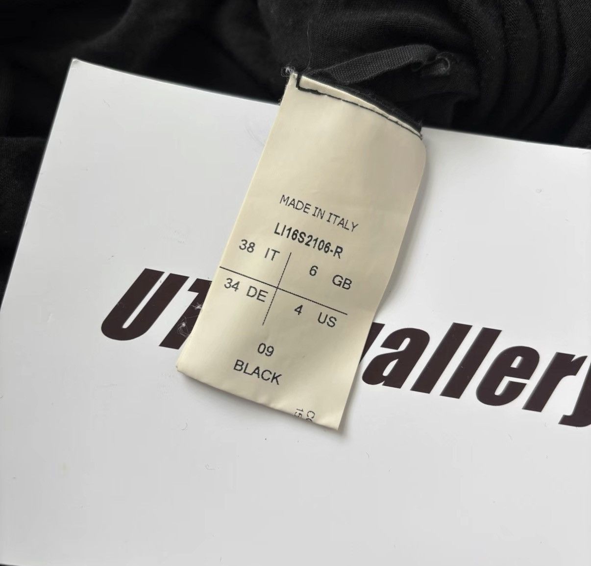 Rick Owens Rick Owens Asymmetrical Short Sleeve Tee Size US M / EU 48-50 / 2 - 5 Thumbnail