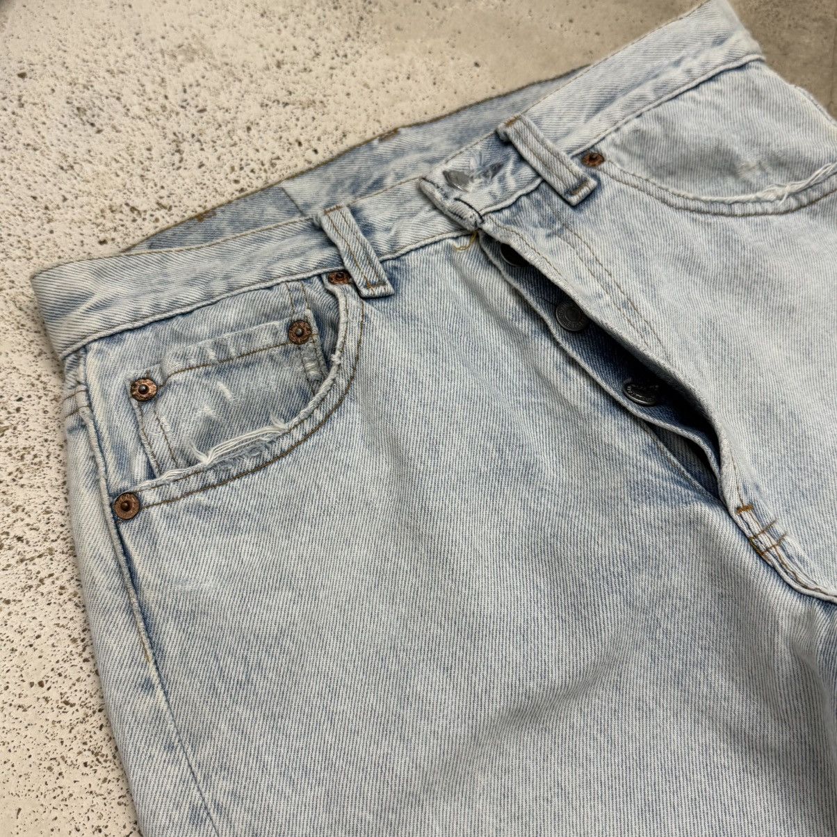 Levi's Vintage 90s Levis 501 Buttonfly Distressed Marks Denim Pants Size US 27 - 7 Thumbnail