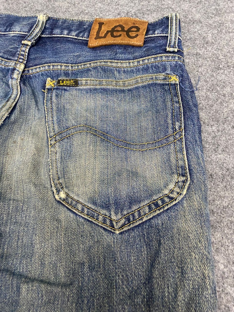 If Six Was Nine 💥Best Offer💥Vintage 90s Lee Riders Distressed Denim Size US 32 / EU 48 - 11 Thumbnail