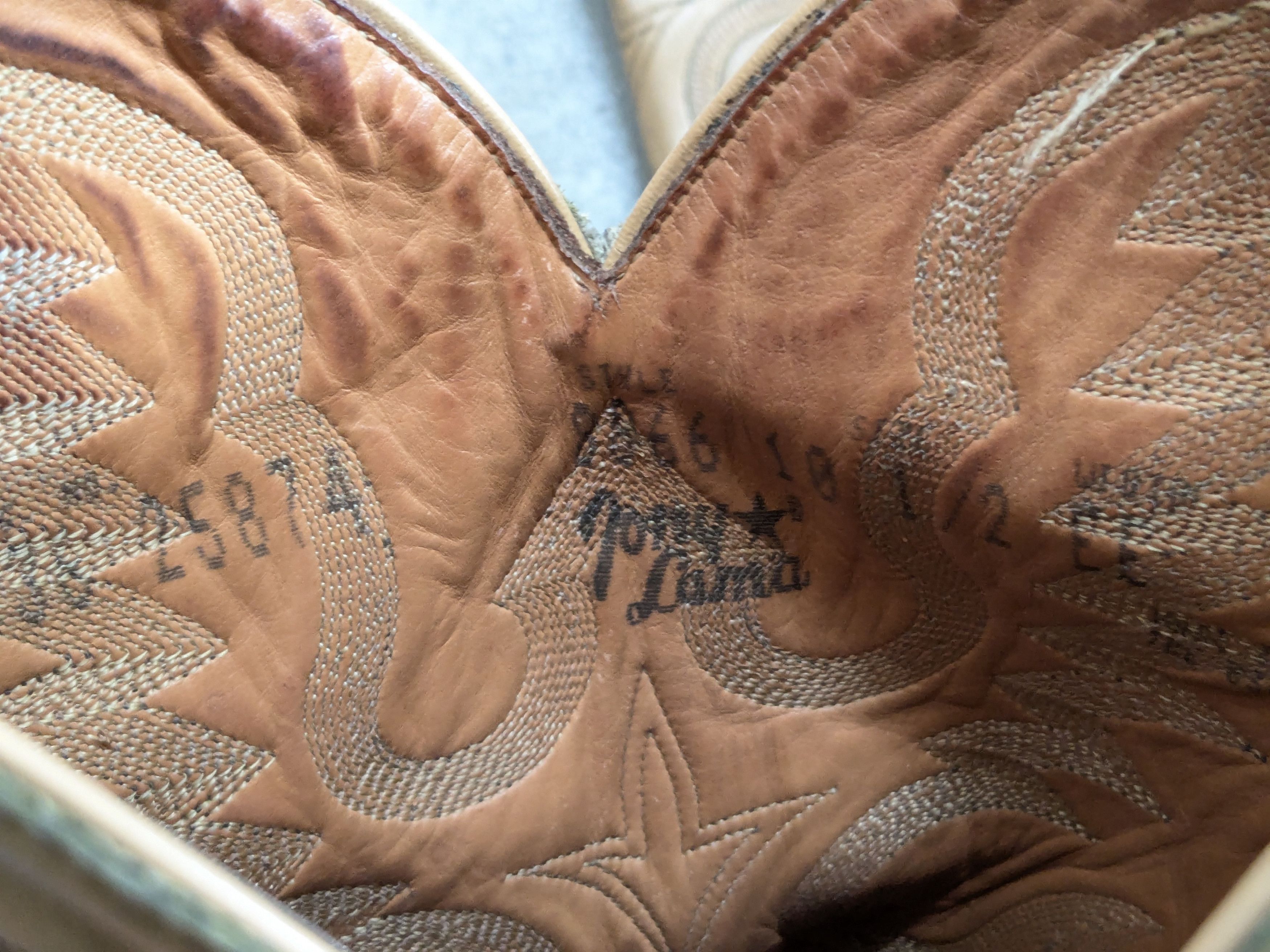 Tony Lama Tony Lama Cowboy Boots Beige 10.5 Wide Leather USA Americana Size US 10.5 / EU 43-44 - 7 Thumbnail