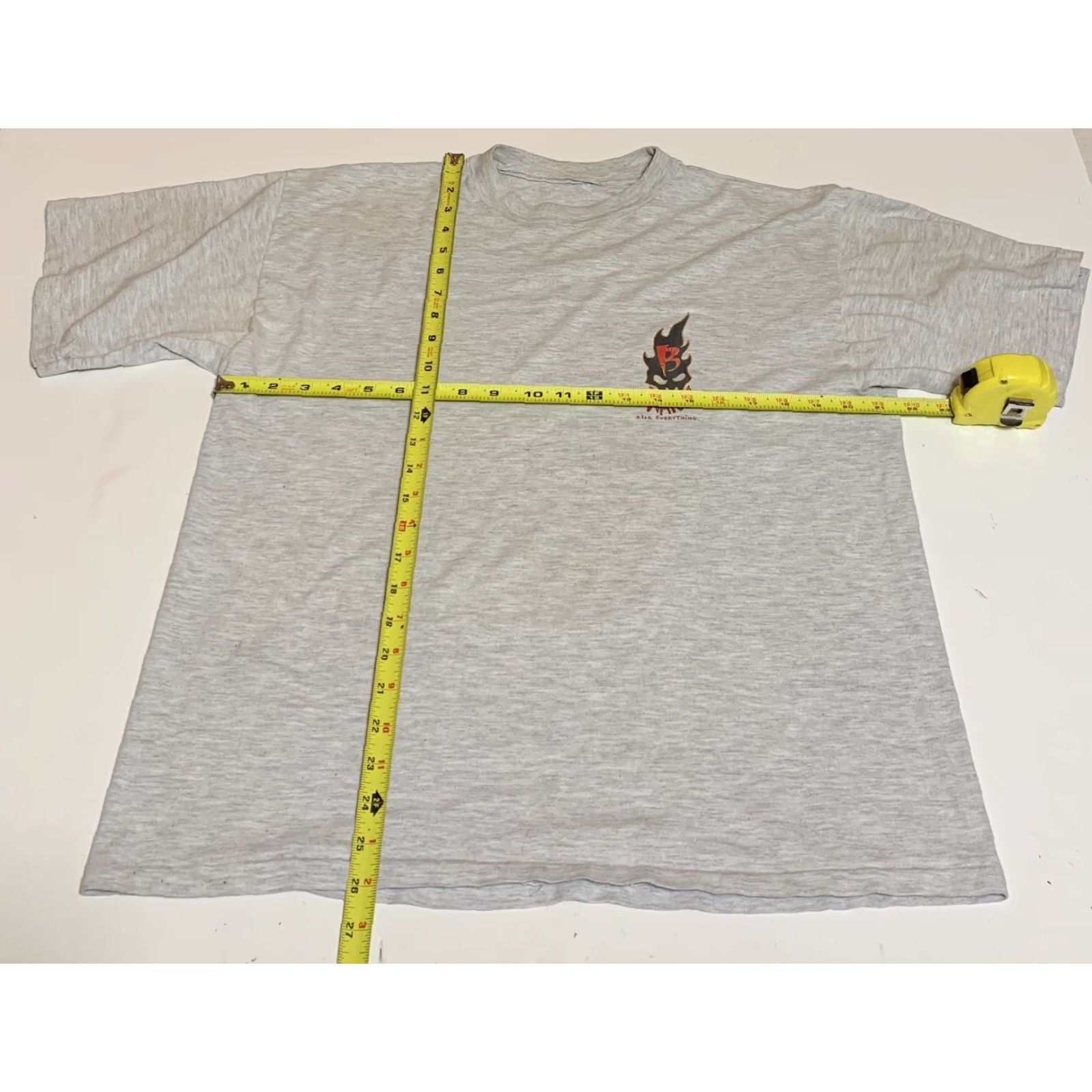 Vintage VINTAGE B Ware Risk Everything Not For The Weak Gray Graphic T-shirt Sz L Size US L / EU 52-54 / 3 - 5 Thumbnail
