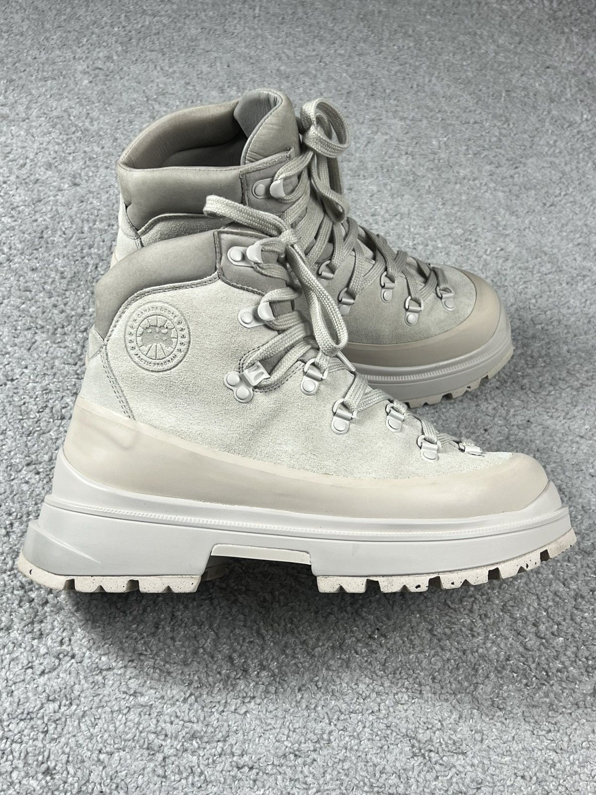 Canada Goose Canada Goose White Suede Journey Hiking Boots Size 9 Size US 9 / EU 42 - 3 Thumbnail