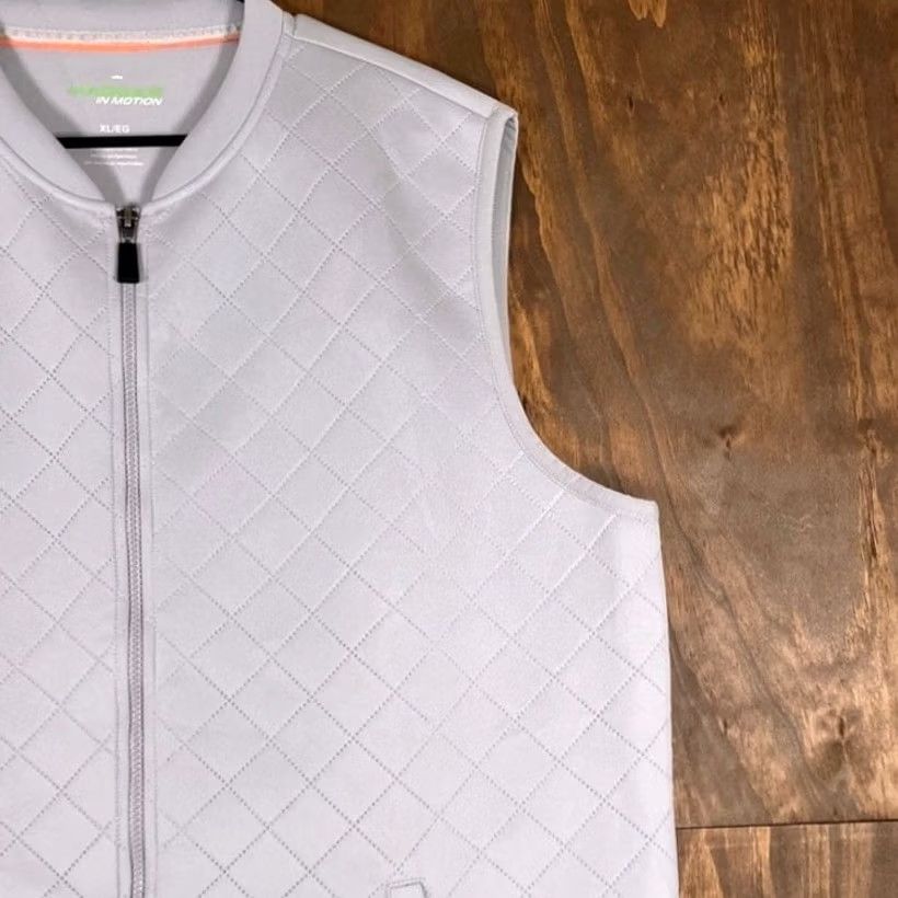 Haggar Haggar Mens Vest Gray In Motion Jacket Zip Pockets Wind-Resistant Water-Resistant Quilted Polyester XL Casual Outdoor Golf Hiking Size US XL / EU 56 / 4 - 5 Thumbnail