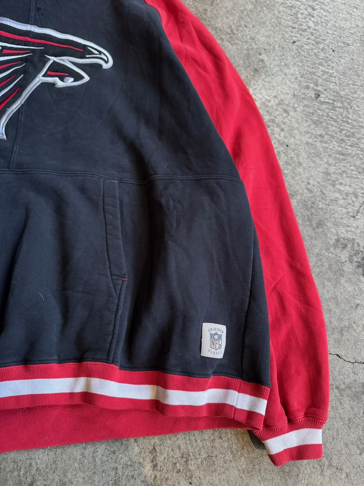 NHL × Vintage Crazy Vintage Streetwear Y2K NFL Men’s black and red hoodie Size US XL / EU 56 / 4 - 4 Thumbnail