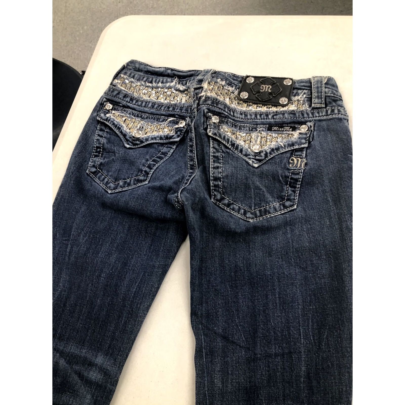 Miss Me MISS Me Boots blue denim Jeans Womens sz 30 x 30.5 bootcut rhinestone bling pockets 5-pocket low rise regular fit denim Size 28" / US 6 / IT 42 - 5 Thumbnail