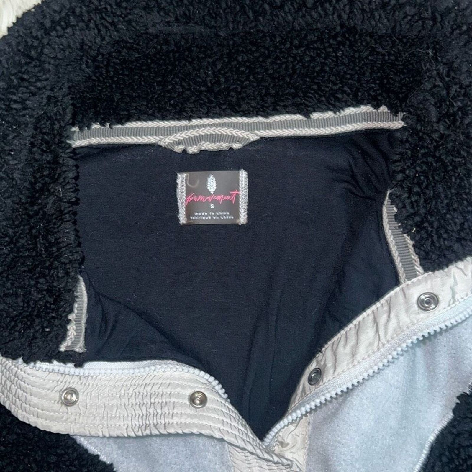 Free People FP Movement Black and White Fall To Rise Fleece | Sz S Size S / US 4 / IT 40 - 6 Thumbnail