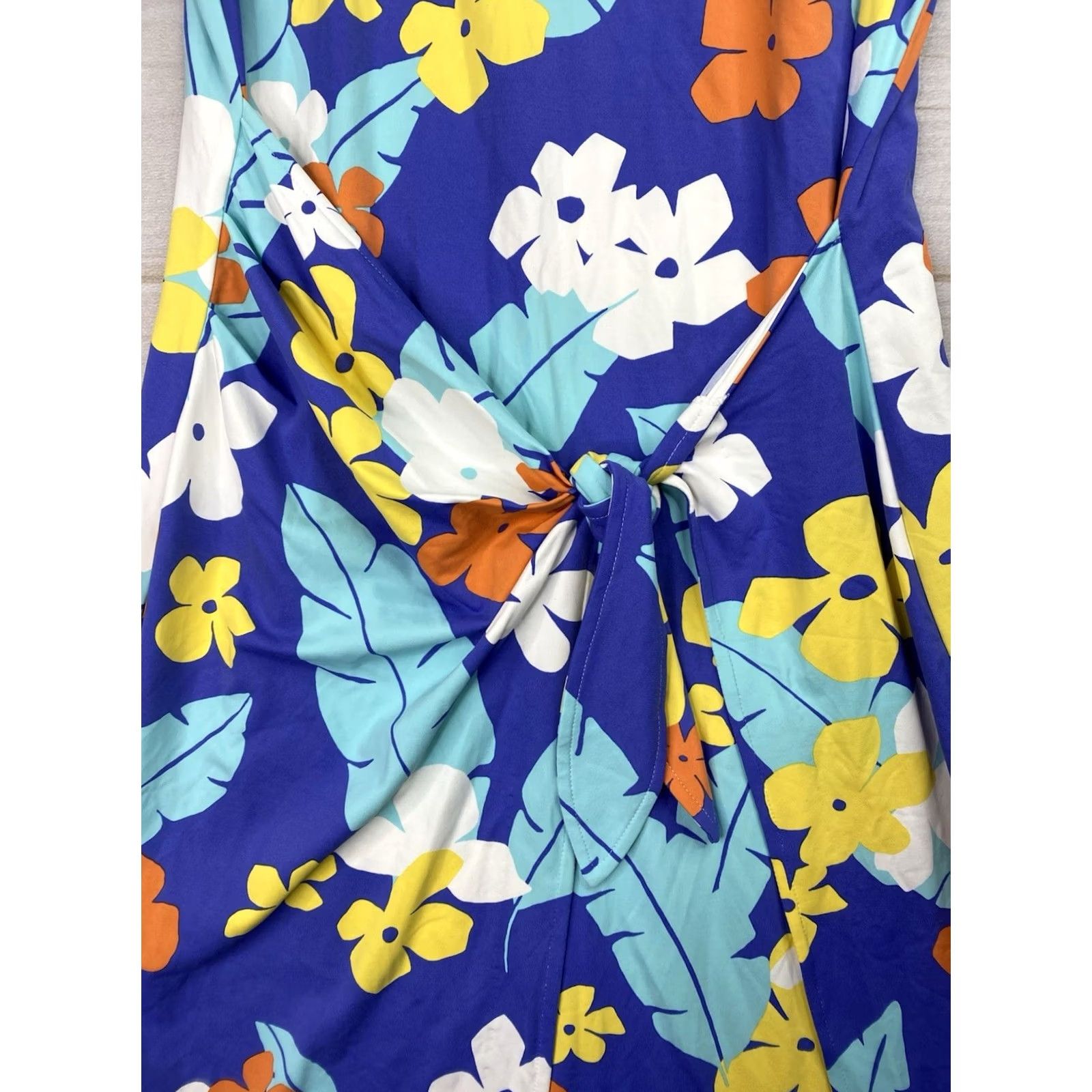 J.McLaughlin J. McLaughlin Elora Dress L Floral Crew Neck Short Sleeve Nylon Spandex Jersey Knee Length Blue Women's Knit Shift Size L / US 10 / IT 46 - 3 Thumbnail
