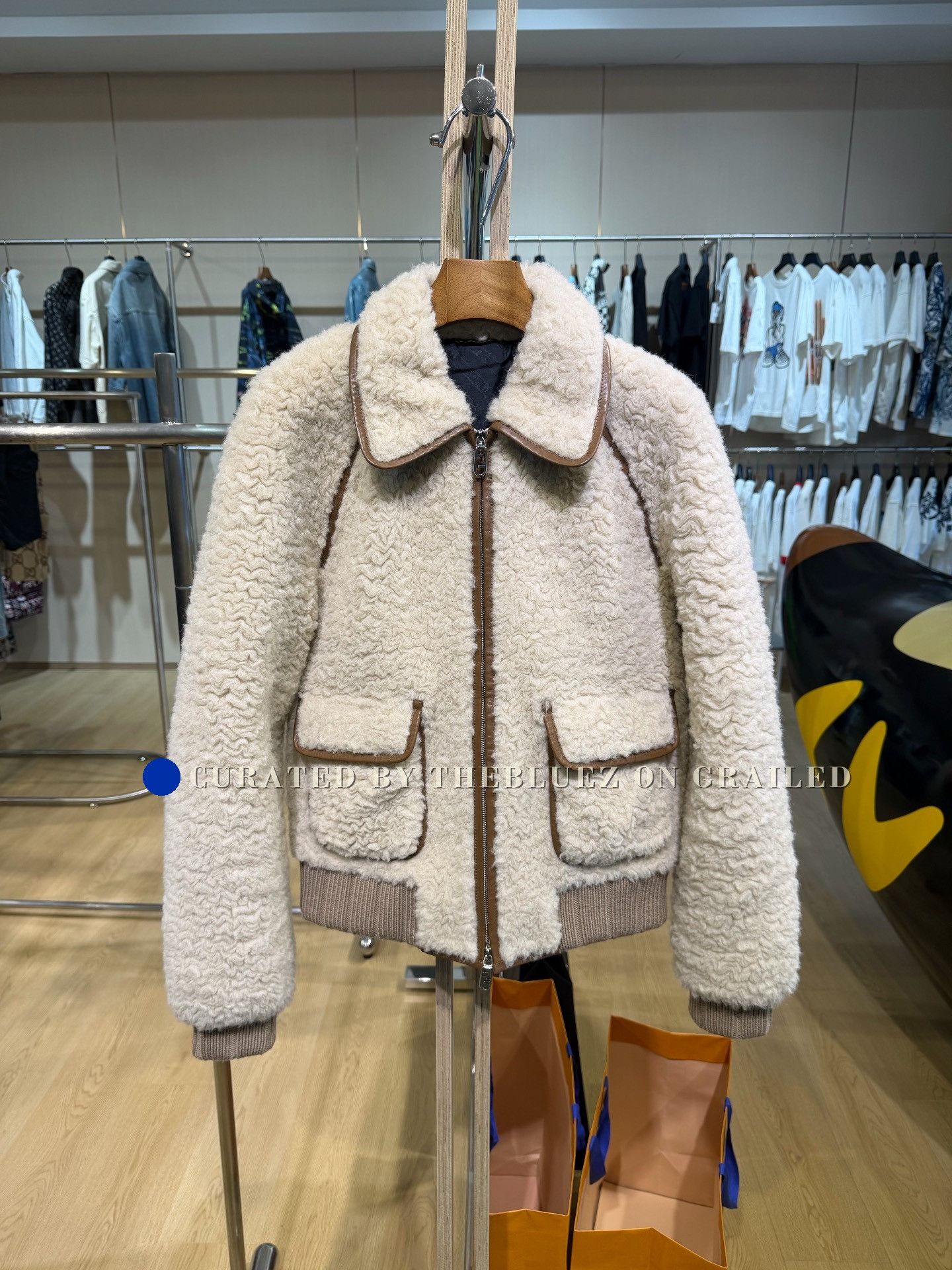 Fendi FENDI Lamb Wool Coat Size US S / EU 44-46 / 1 - 1 Thumbnail