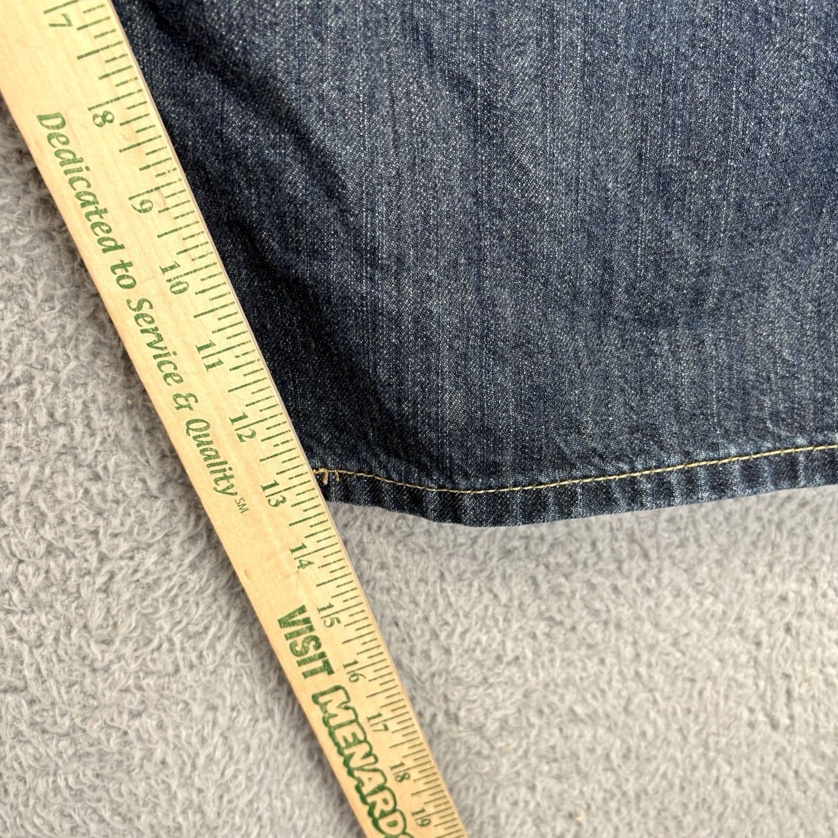 Levi's VINTAGE Levi's 569 Shorts Men 42 Loose Fit Baggy Dark Wash Denim Retro 90s Size US 42 / EU 58 - 6 Thumbnail