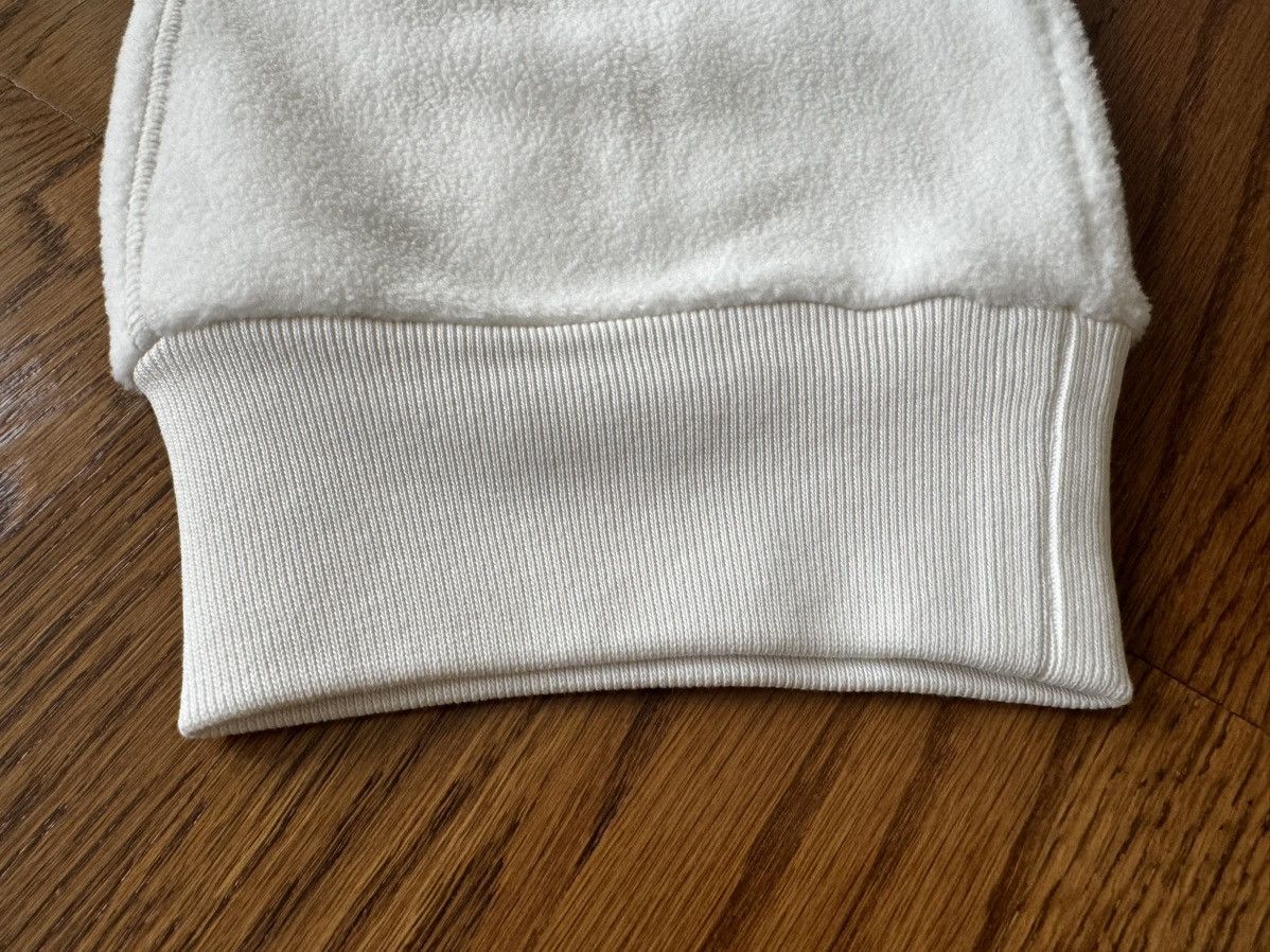 JW Anderson × Uniqlo Small JW Anderson White Fleece Pants Sherpa Joggers Size US 28 / EU 44 - 13 Thumbnail