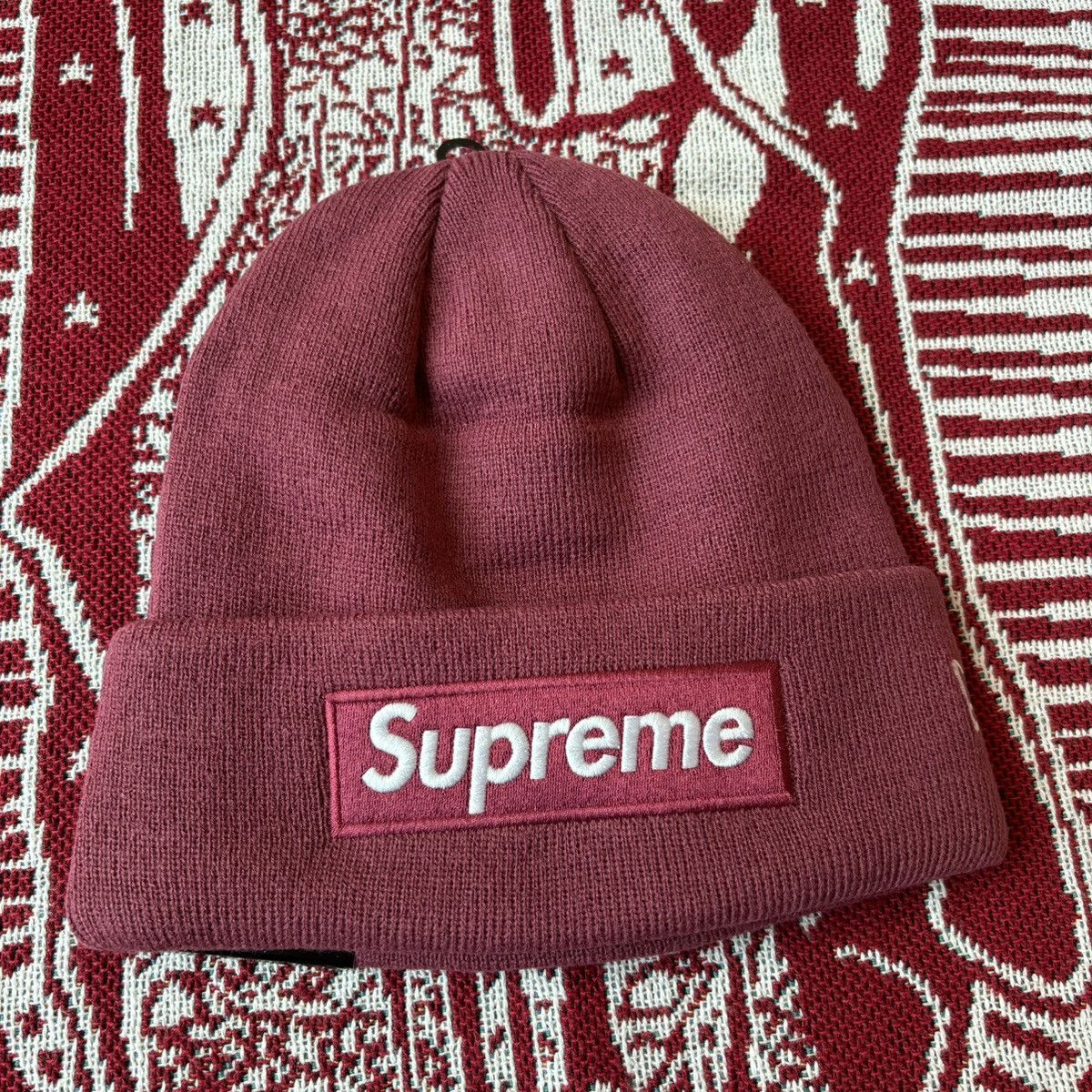 New Era × Supreme FW21 Supreme New Era Box Logo Beanie Plum