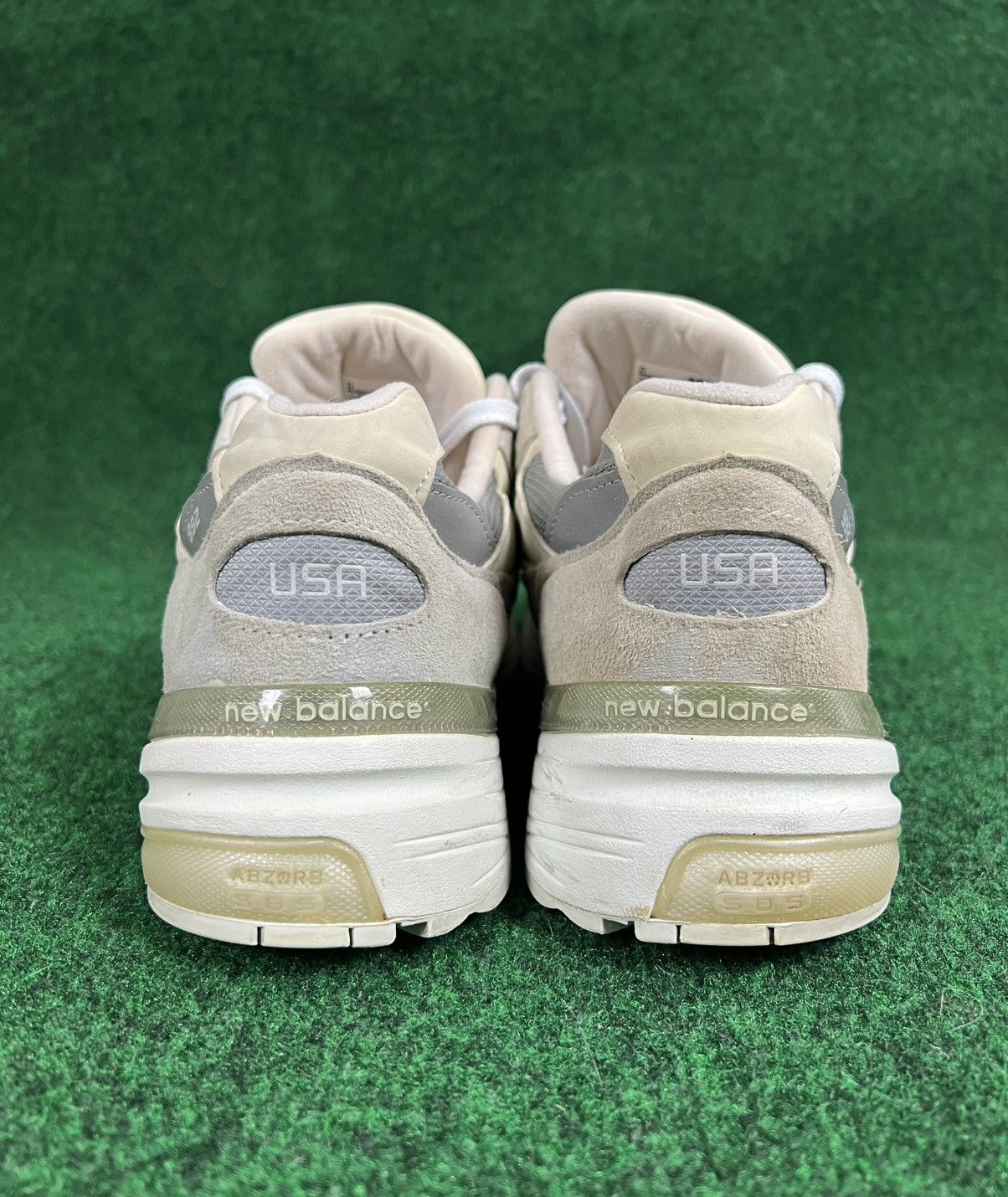 New Balance New Balance 992 Made in USA Nimbus Cloud White Size 12 Size US 12 / EU 45 - 5 Thumbnail