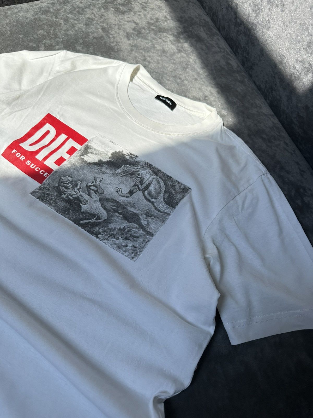 Diesel Y2K Vintage Diesel Tee Shirt Archive Hype Size US L / EU 52-54 / 3 - 4 Thumbnail
