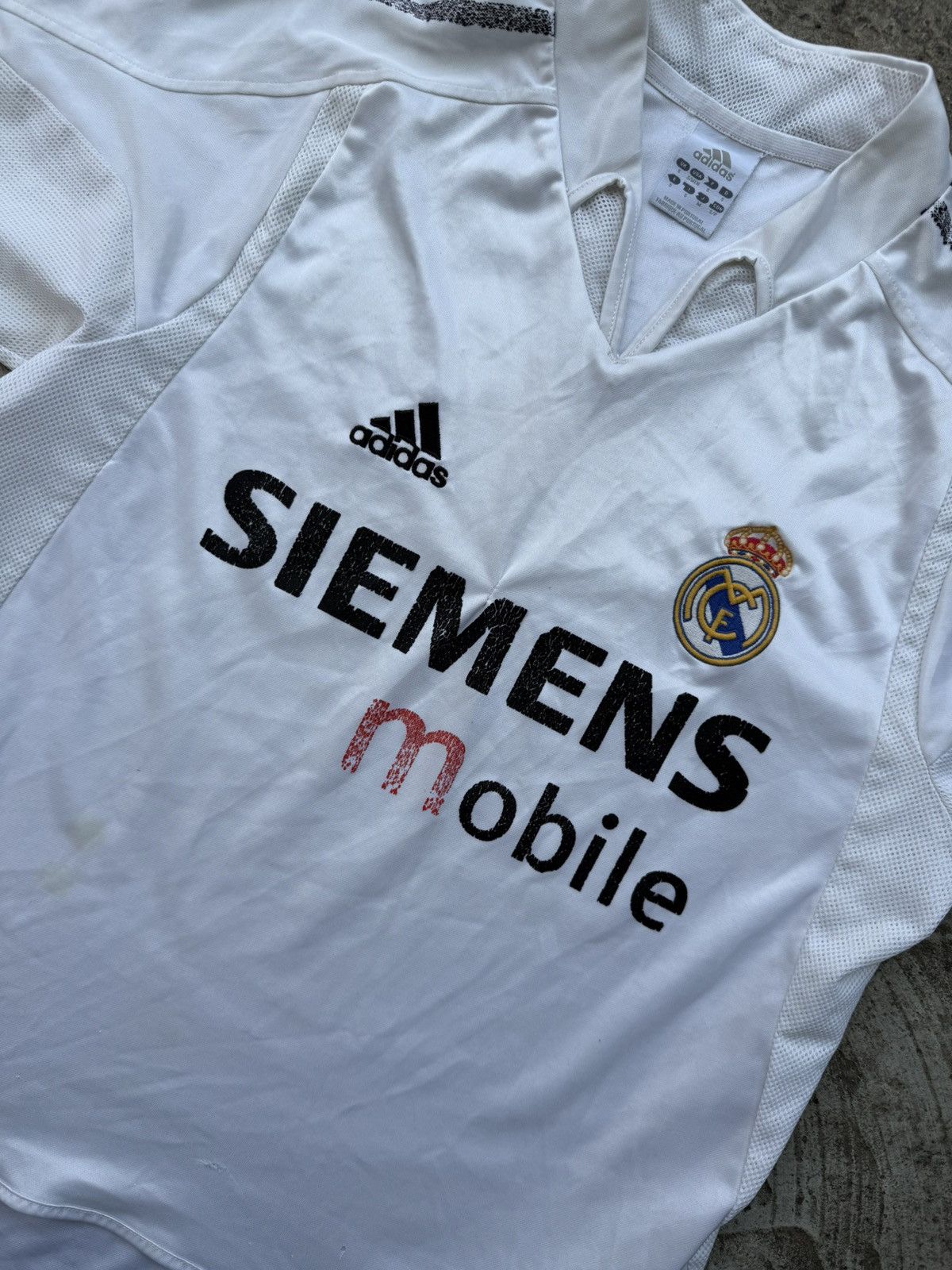 Adidas Vintage Y2K Real Madrid Adidas 2004 Blokecore Soccer Jersey Size US S / EU 44-46 / 1 - 8 Thumbnail