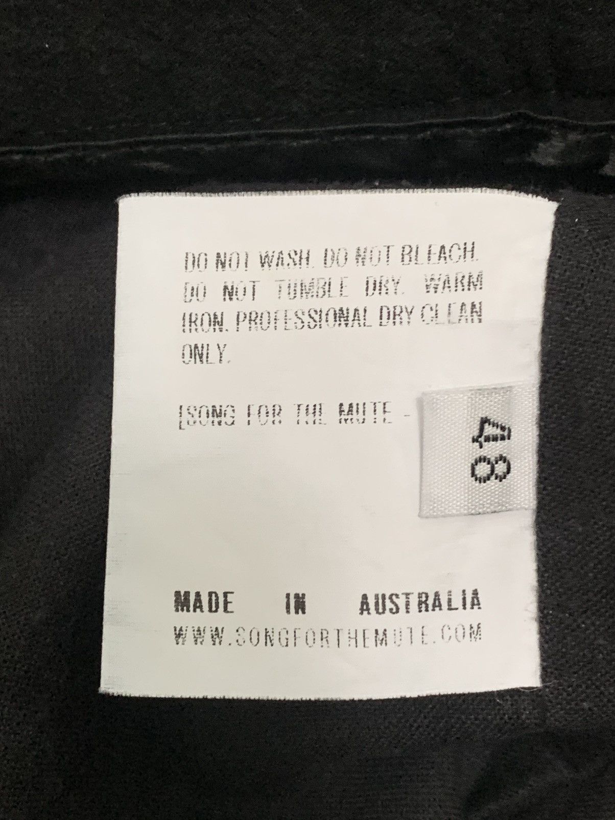 Song For The Mute SONG FOR THE MUTE TEXTURED - FALSE TWO-PIECE CROPPED PANTS Size US 32 / EU 48 - 10 Thumbnail