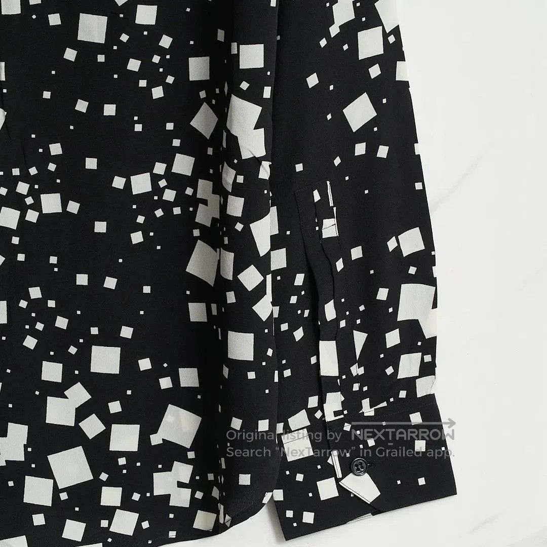 Saint Laurent Paris Saint Laurent Men's Square-Pattern Silk Shirt. Size US M / EU 48-50 / 2 - 5 Thumbnail